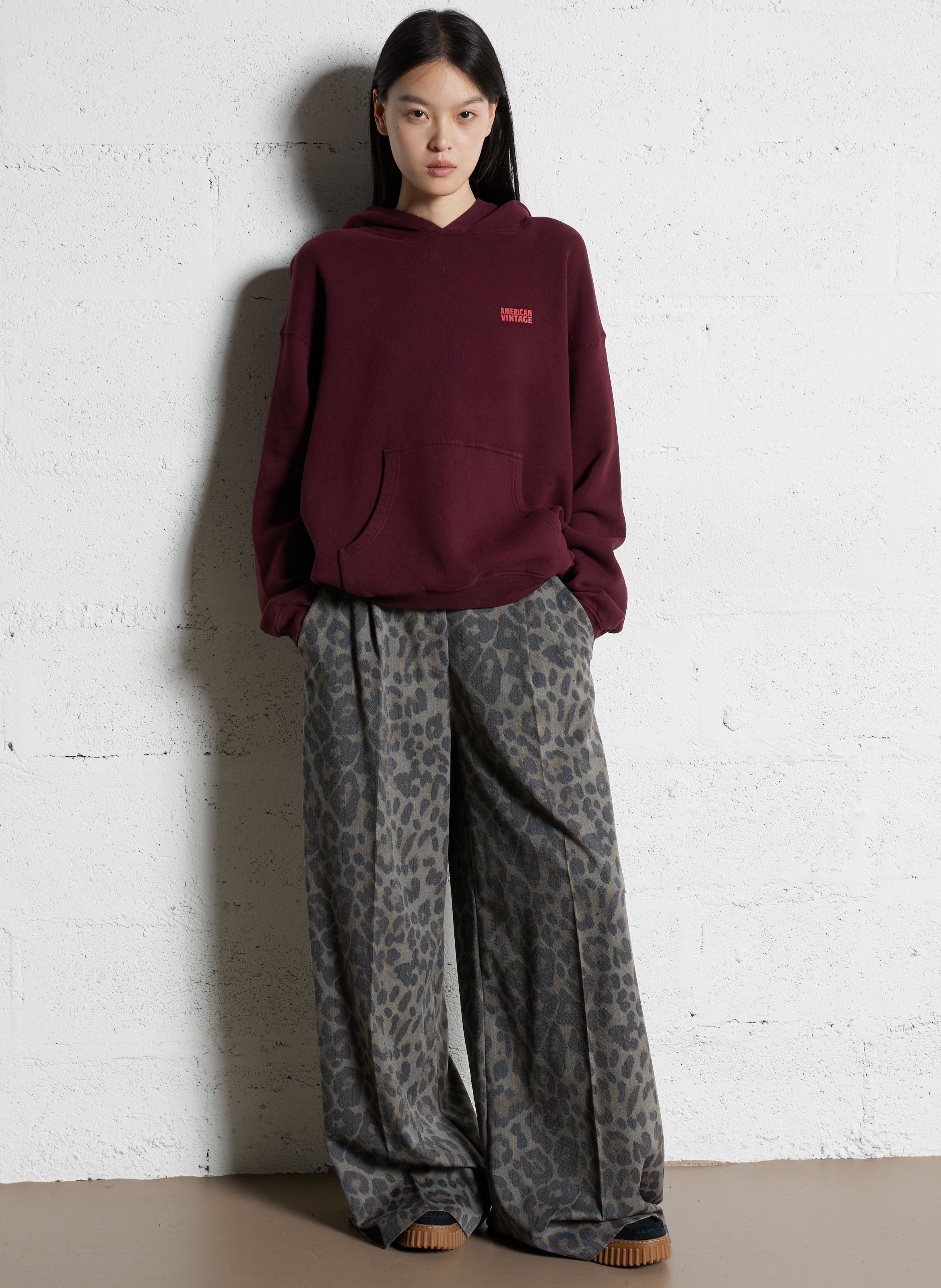 Sweat ample molletonné à capuche en coton izubird AMERICAN VINTAGE Rouge