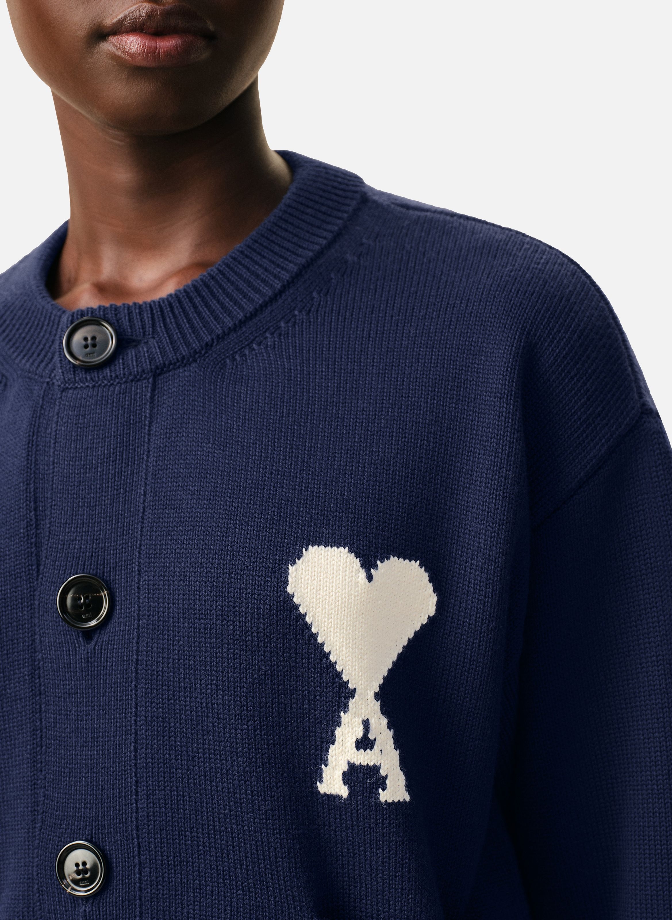 Cardigan col rond ami de coeur en laine unisexe AMI PARIS Bleu