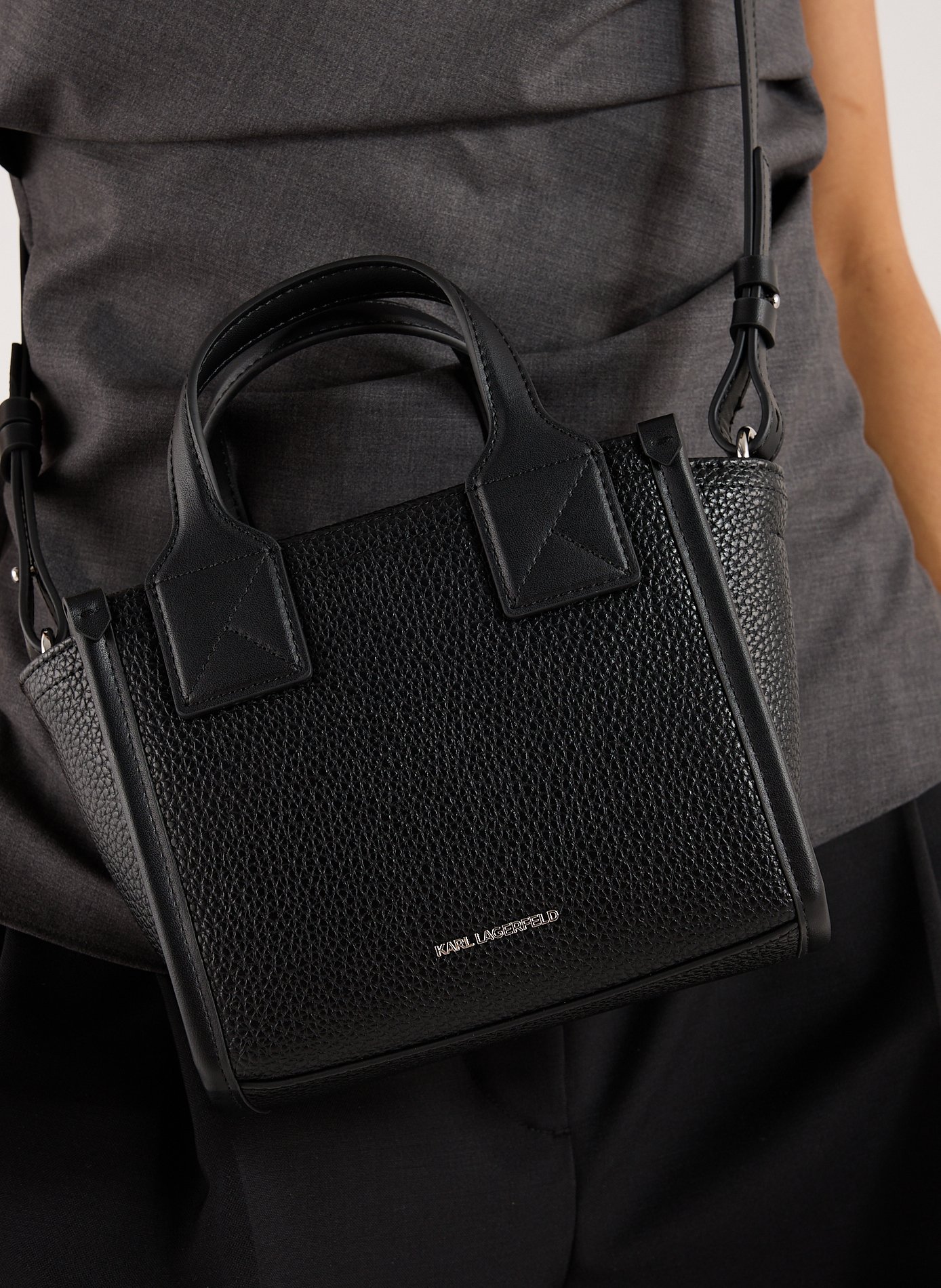 Petit sac cabas K Square KARL LAGERFELD Noir