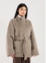 Manteau large en laine | Beige by VIKTORIA CHAN VIKTORIA CHAN Manteau large en laine | Beige