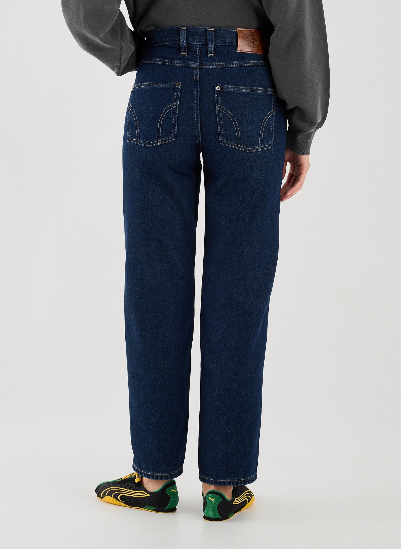 Round-toe sneakers PUMA Black