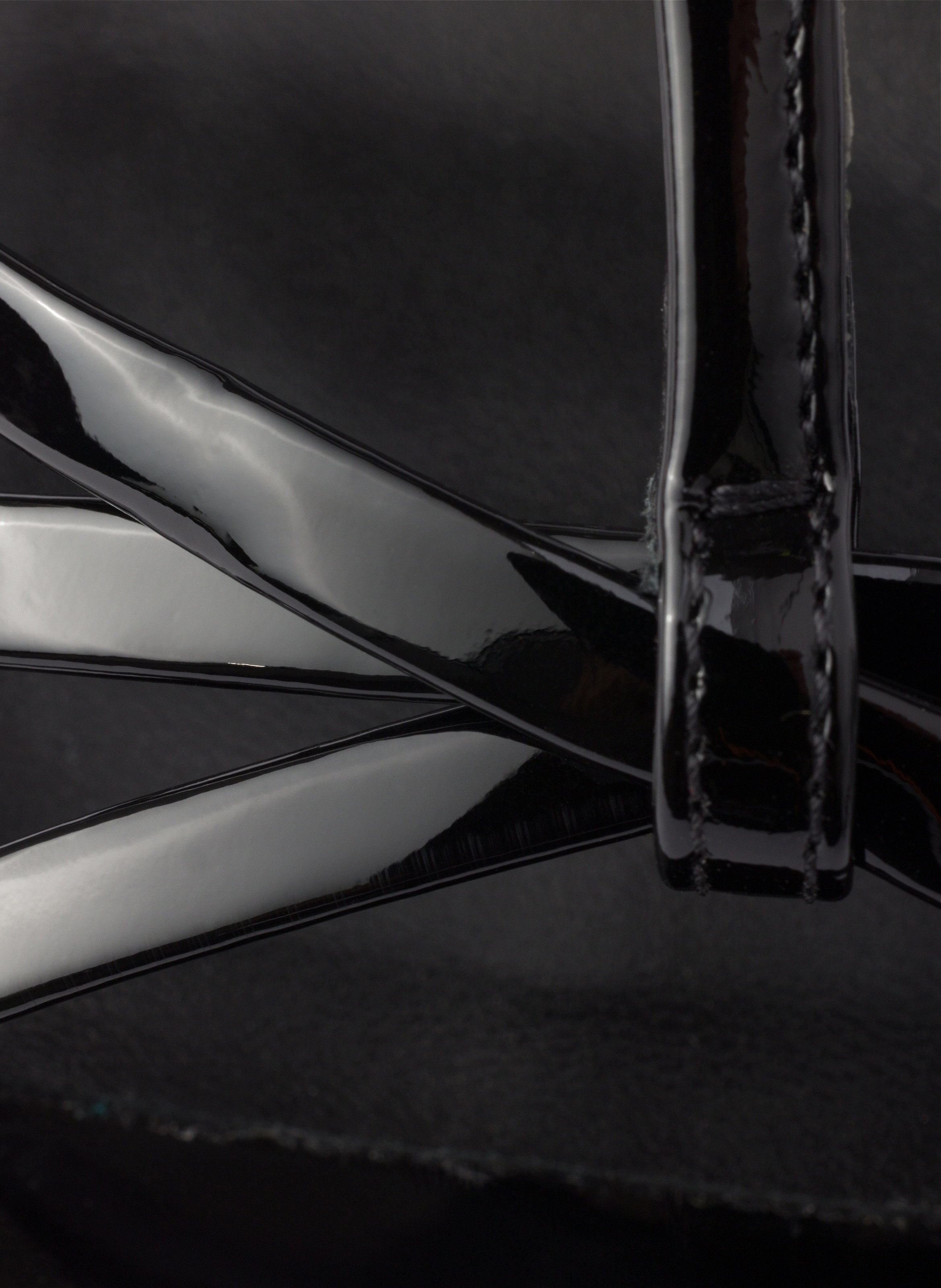 Sandales en cuir verni PRADA Noir