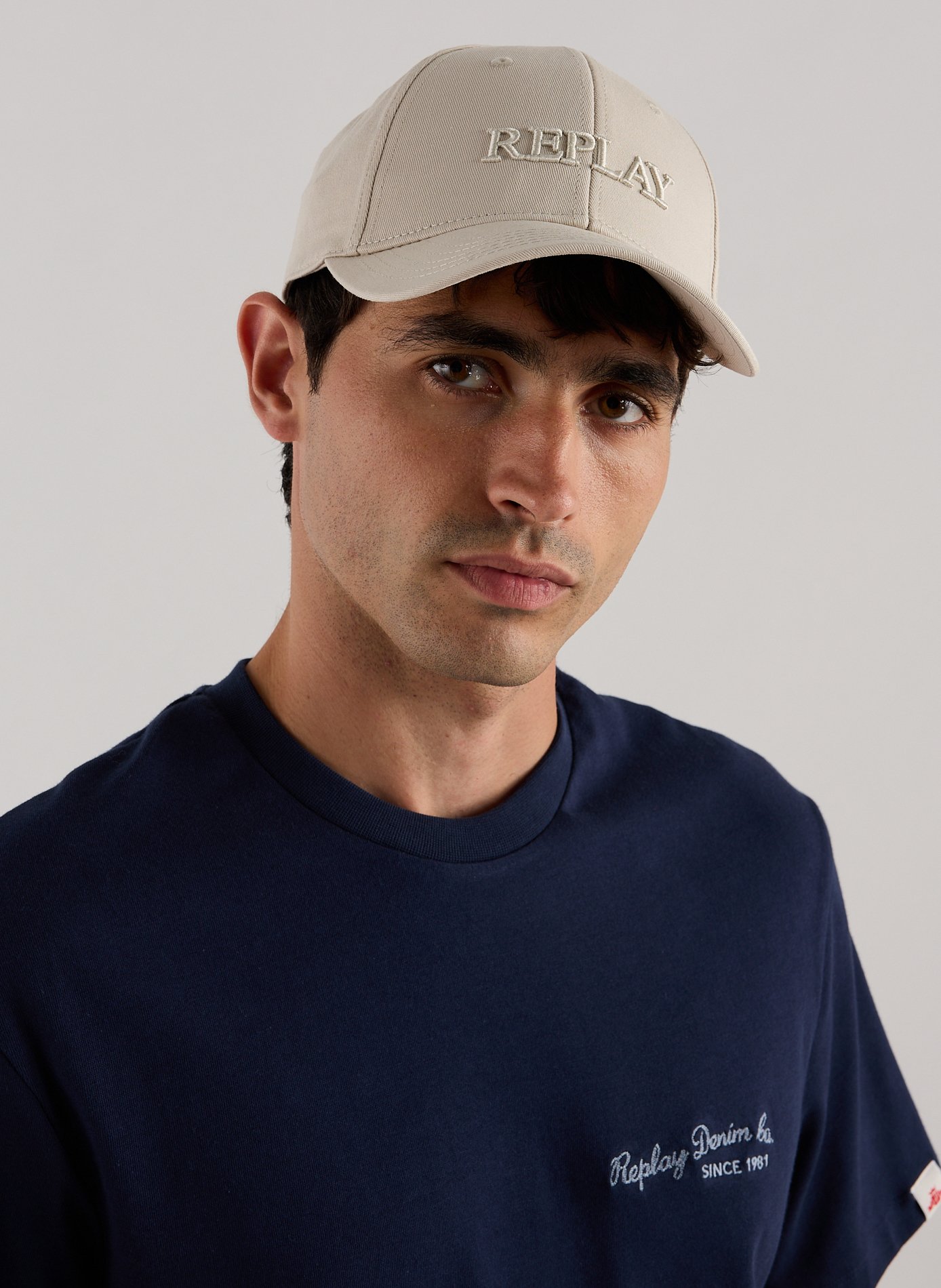 Baseball Cap with embroidered logo REPLAY White
