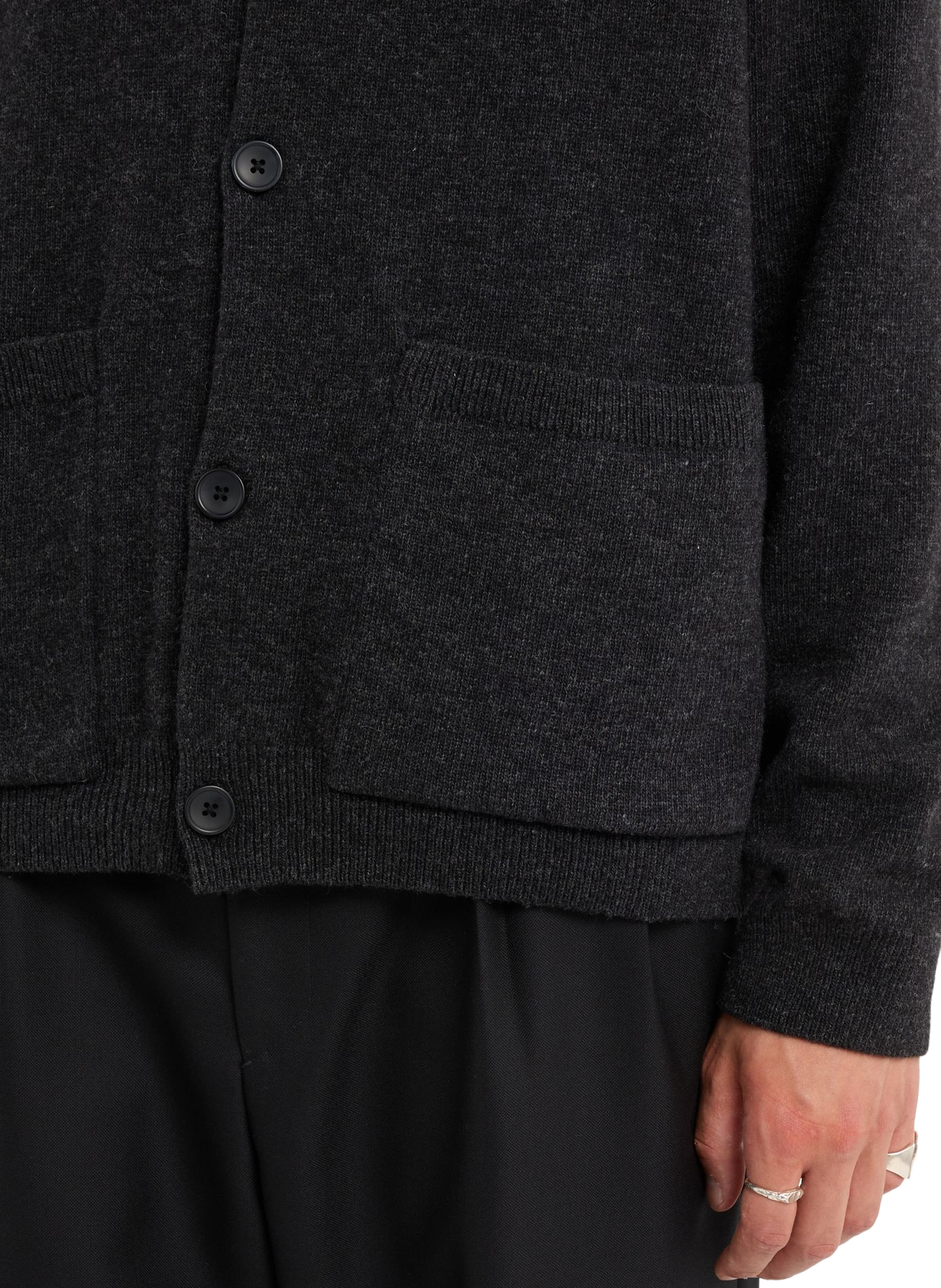 Weiter Rundhalsausschnitt-Strickjacke aus Wolle SAISON 1865 Grau