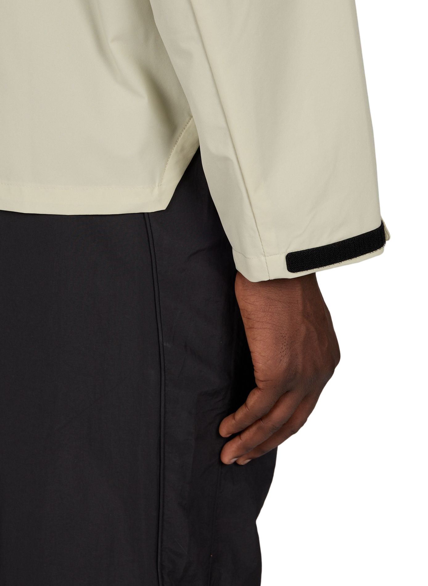 Classic straight solid color jacket with classic collar. RAINS Green