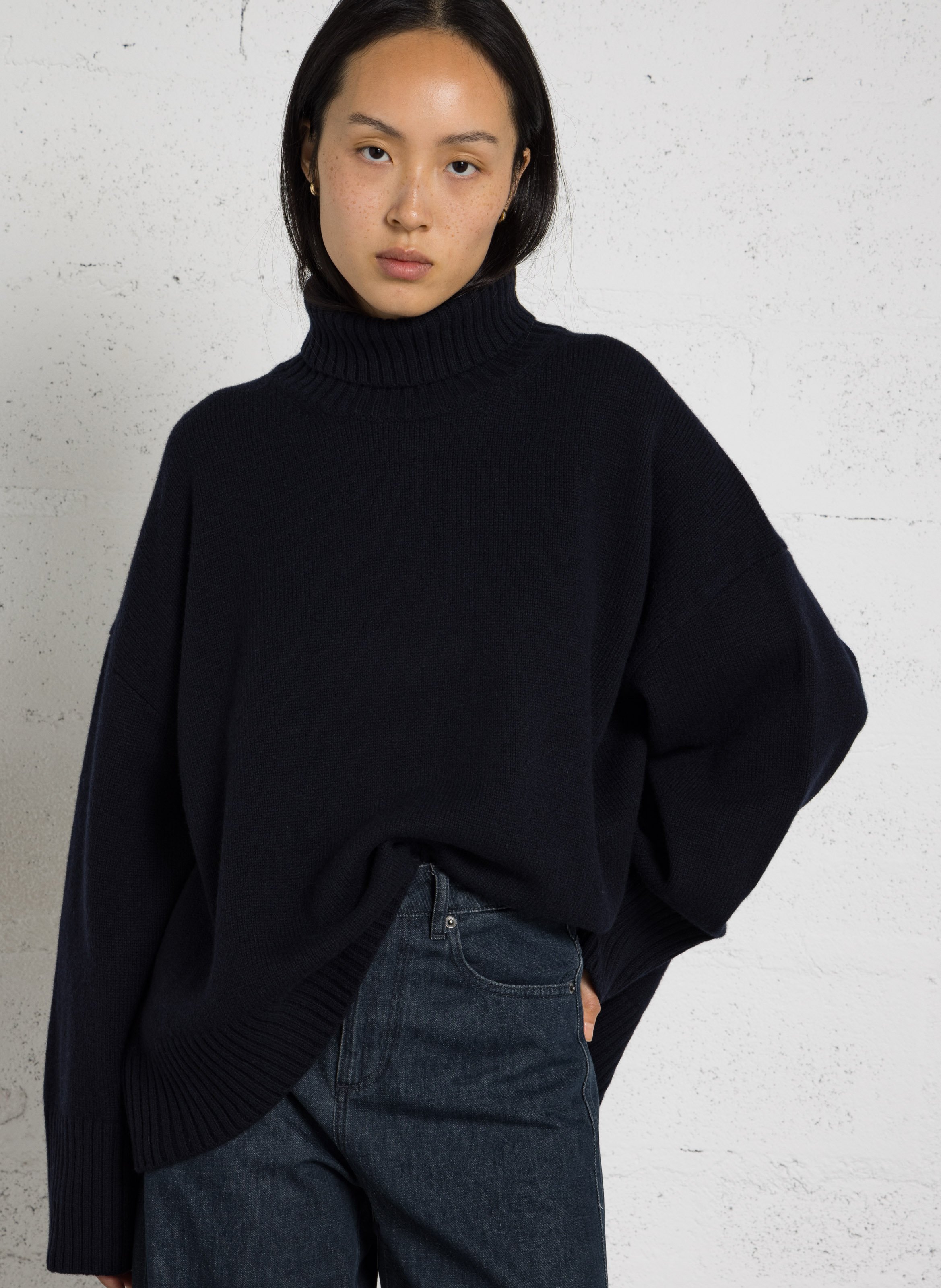 Pull col roulé oversize en laine william SOEUR Bleu