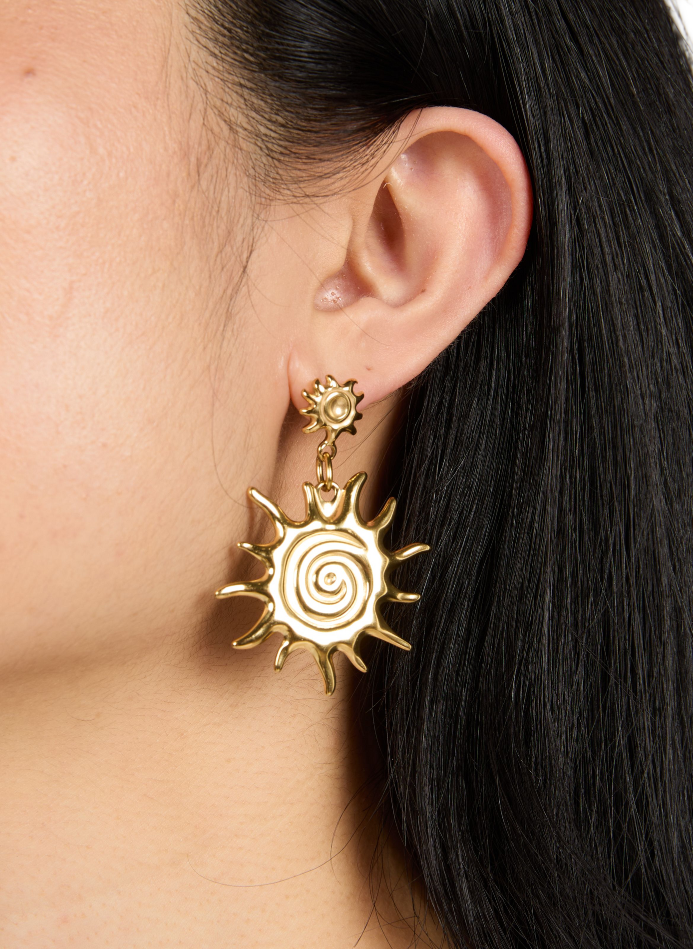 Sun earrings AU PRINTEMPS PARIS Golden