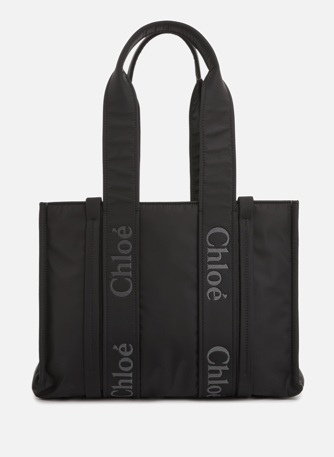 حقيبة يد تحمل شعار CHLOÉ