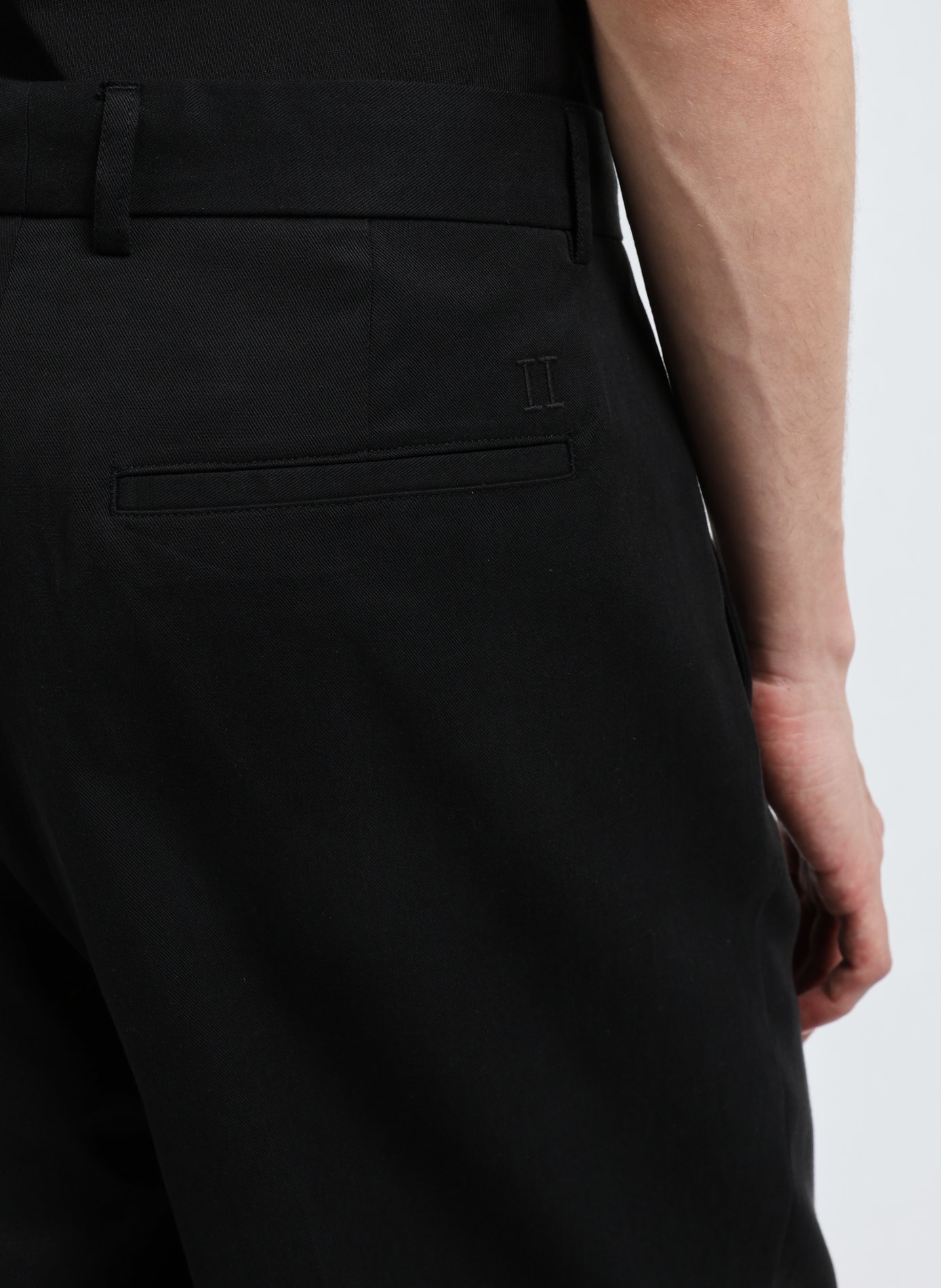 Pleated pants LES DEUX Black