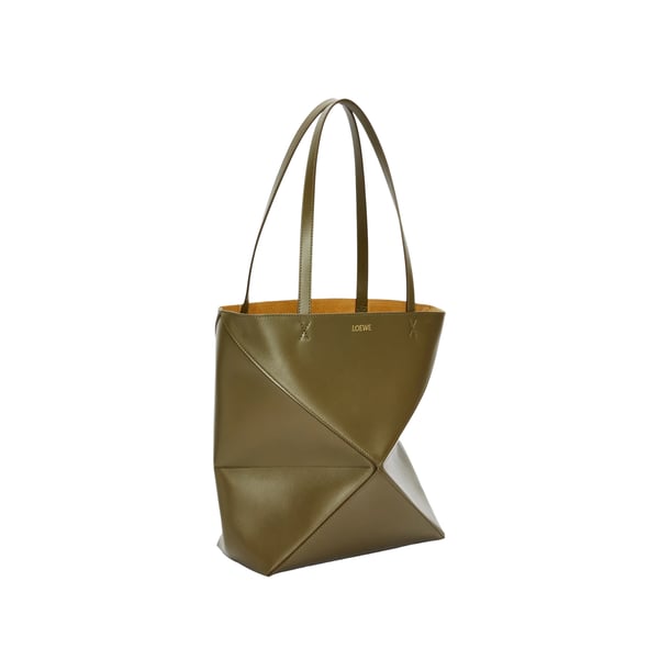 Loewe Tote Puzzle Fold Moyen En Cuir De Veau Brillant In Brown
