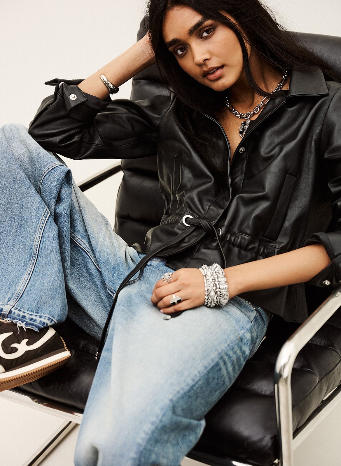 Veste courte cintrée en cuir manita BA&SH Noir