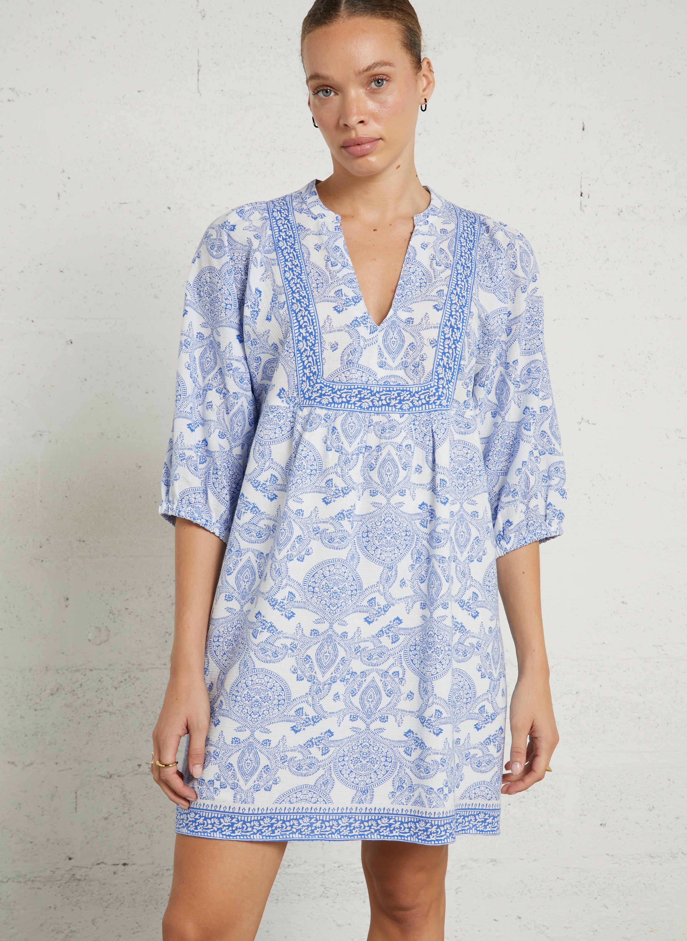 Robe midi col tunisien en coton et lin mélangé imprimé prune MAISON 123 Bleu