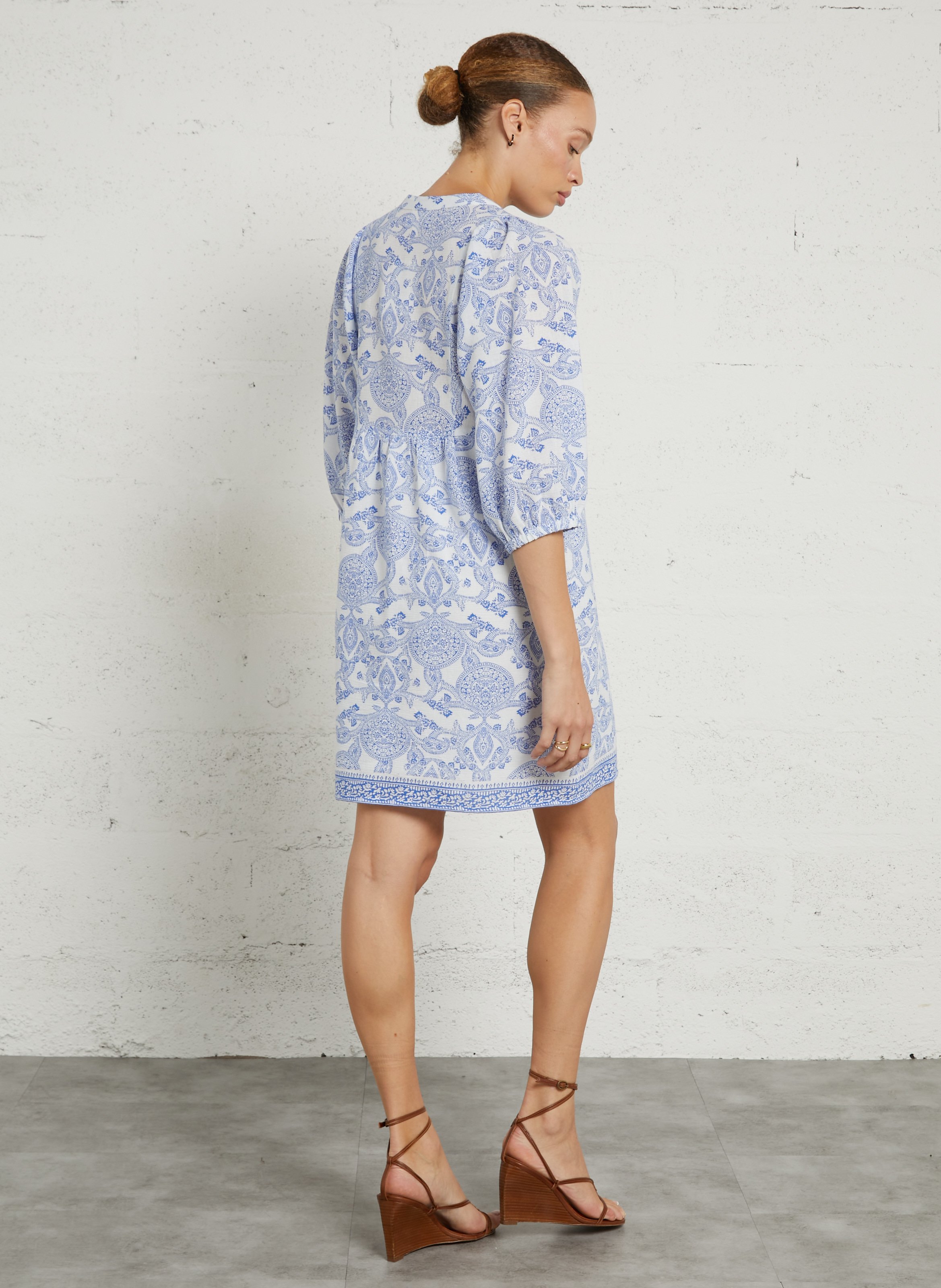 Robe midi col tunisien en coton et lin mélangé imprimé prune MAISON 123 Bleu