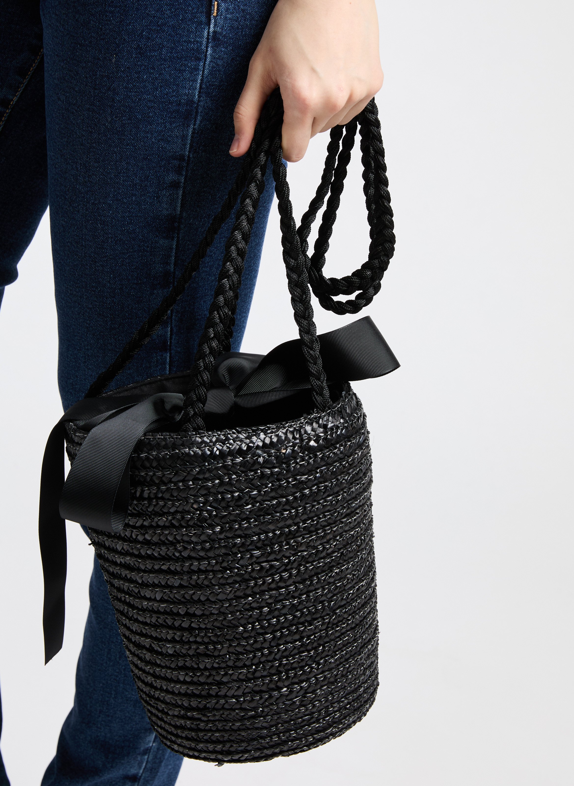 Panier en paille AU PRINTEMPS PARIS Noir