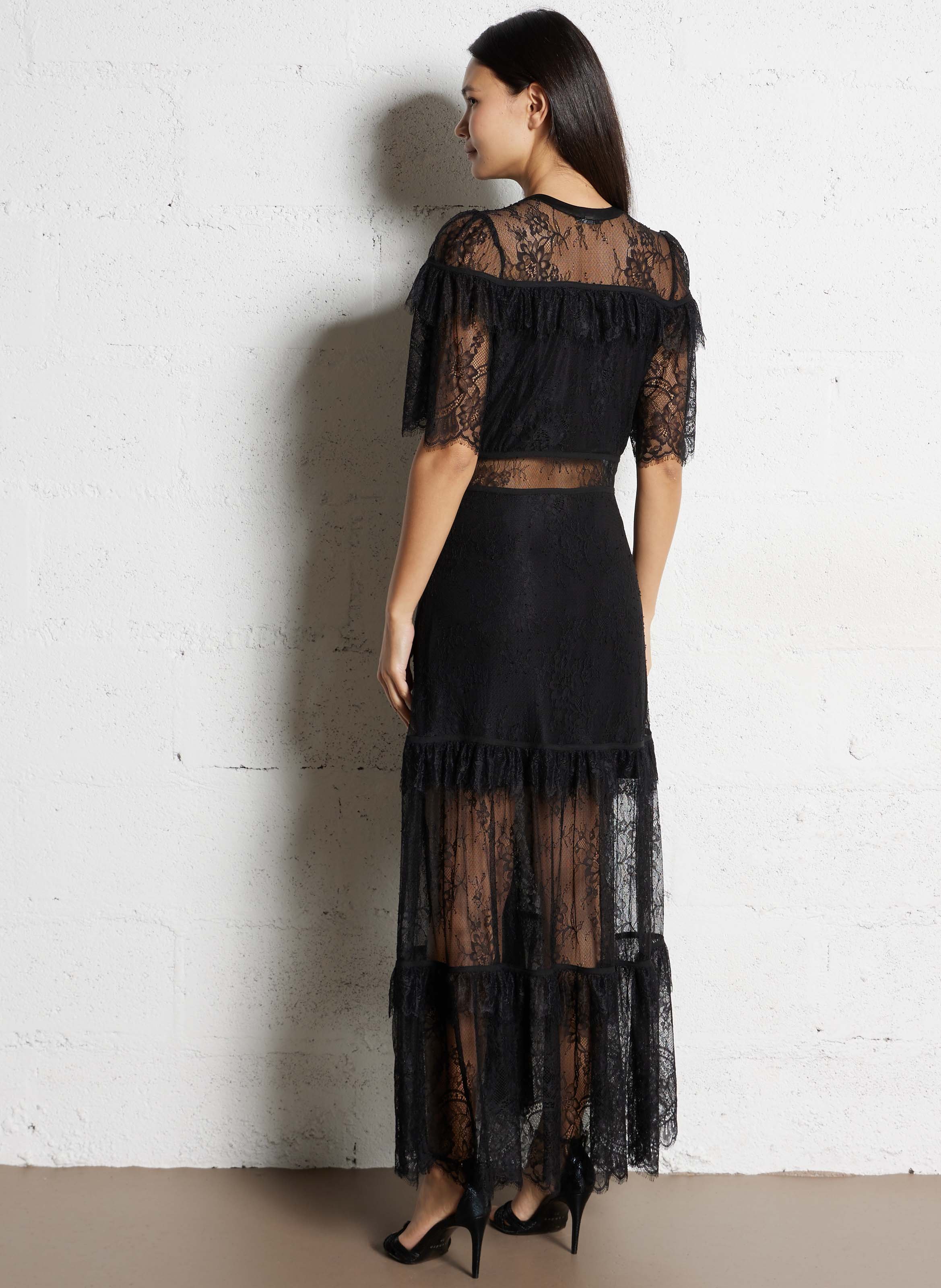 Robe longue col v en dentelle à volants IKKS Noir