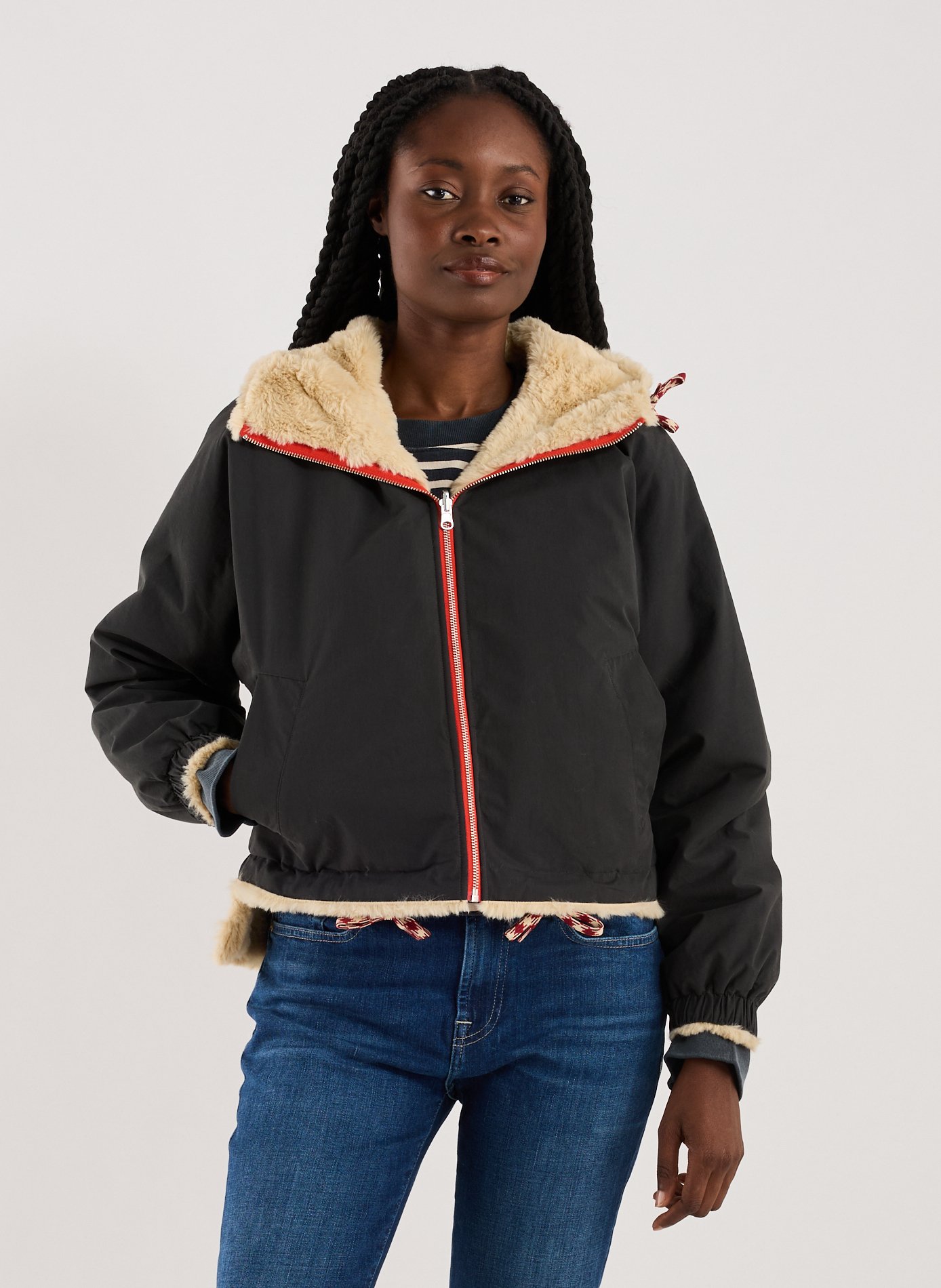 Jacket lined in blended cotton. BELLEROSE Black