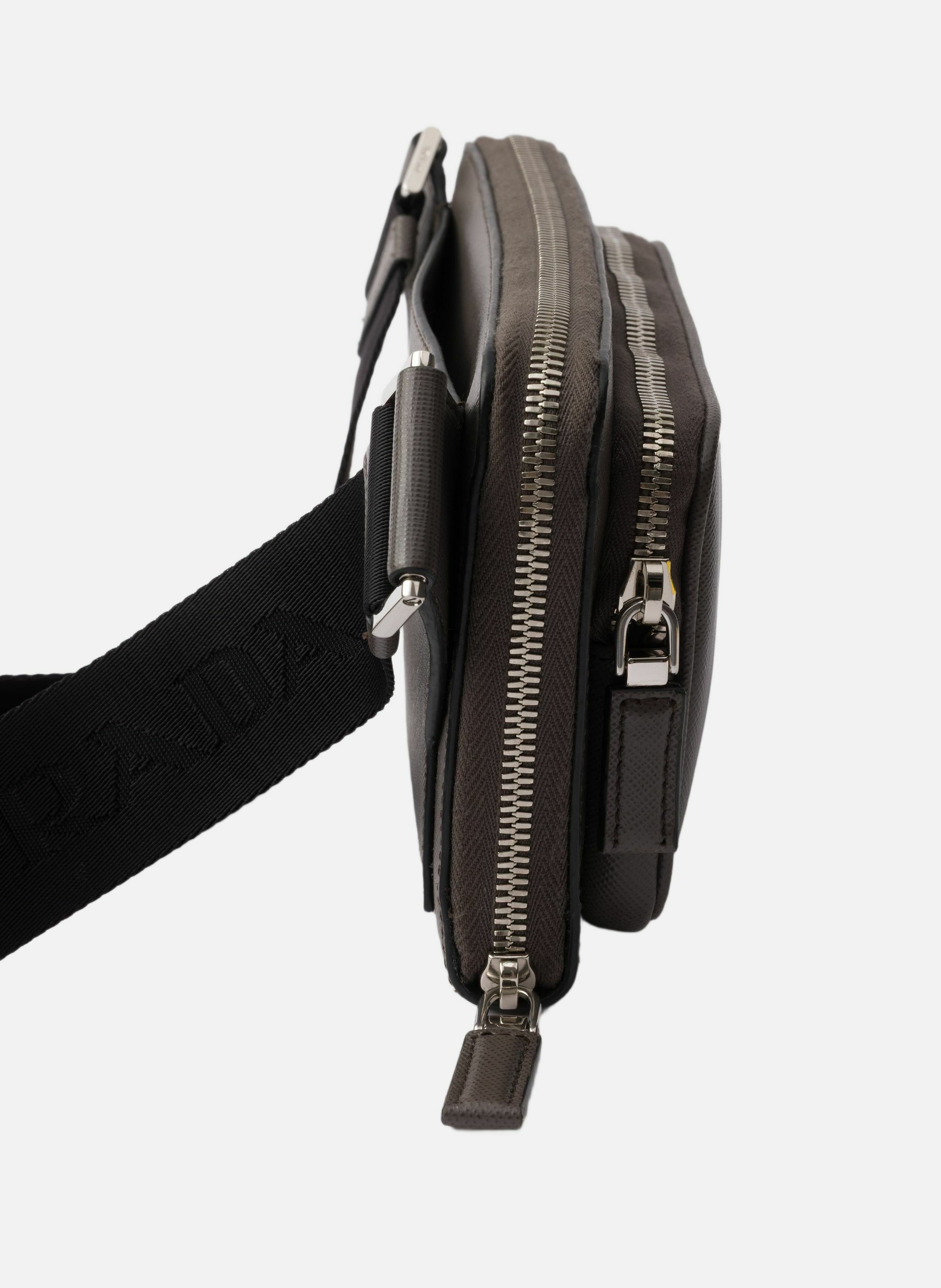 Sac banane en cuir saffiano PRADA Gris