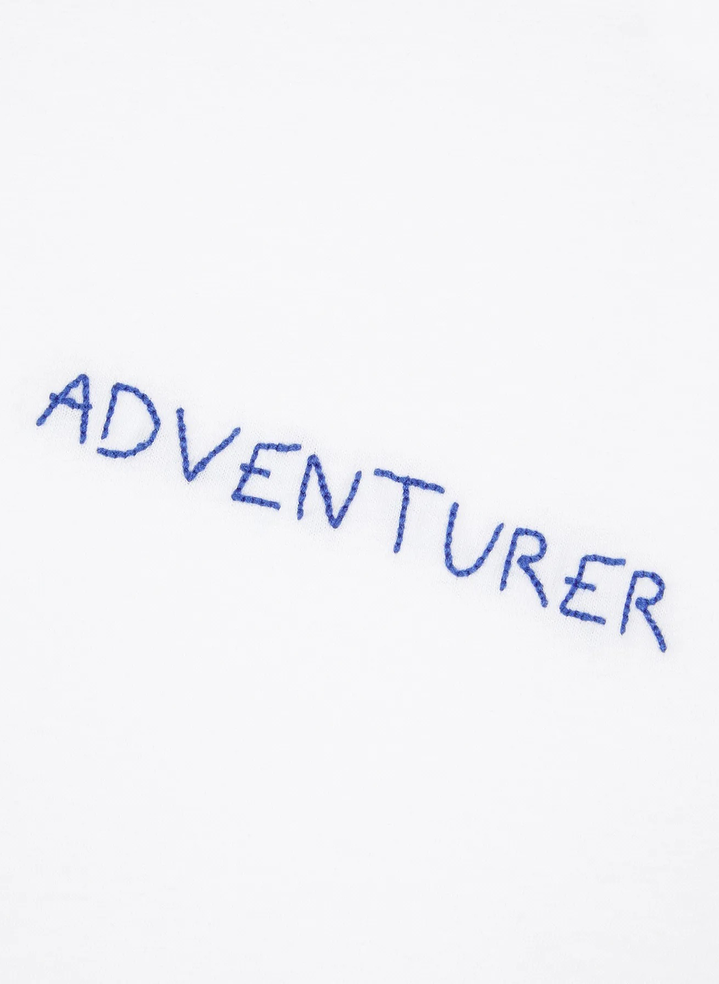 <p>T-shirt <strong>embroidered Adventurer</strong> in organic cotton</p> MAISON LABICHE White