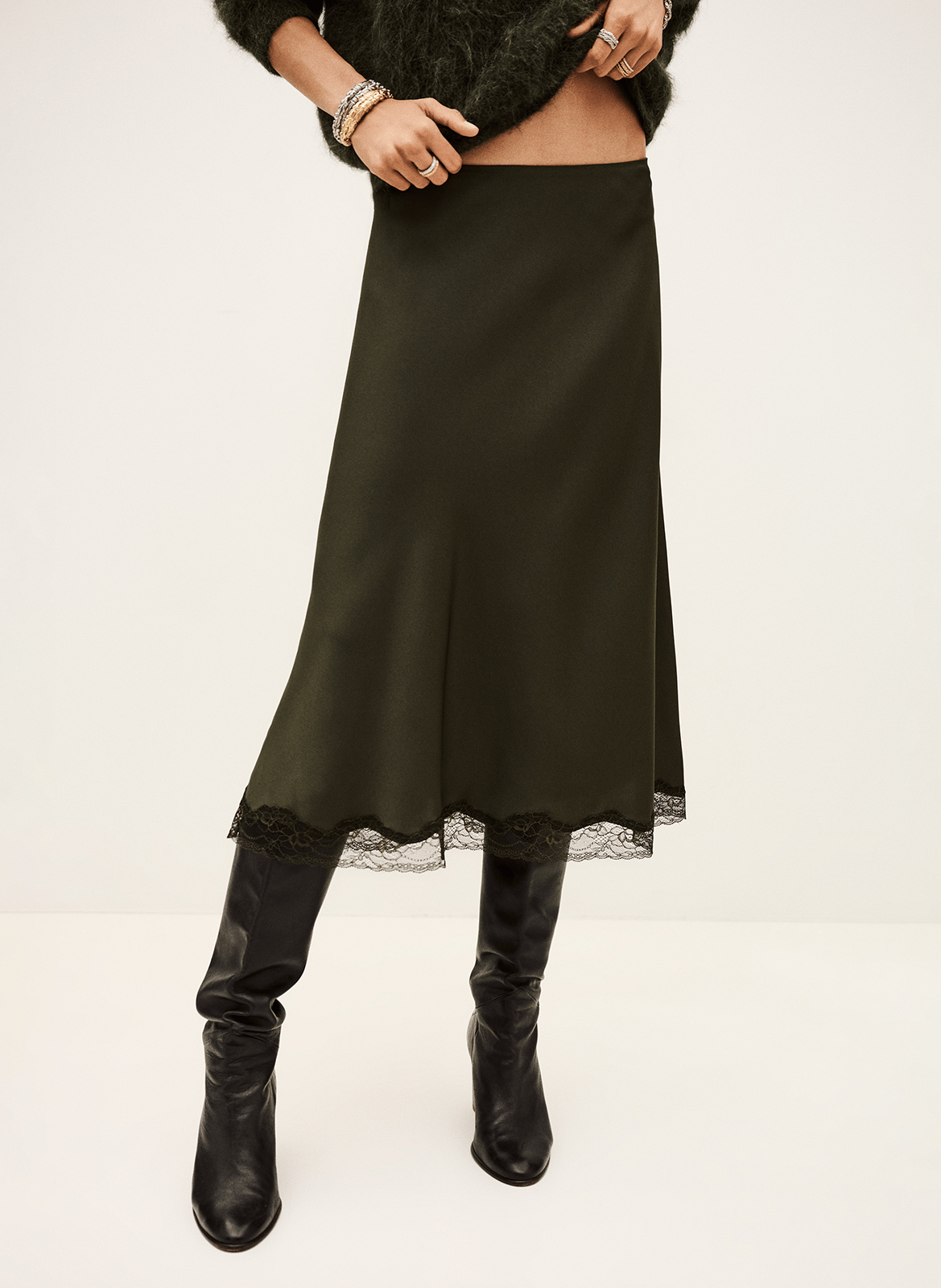 Jupe midi évasée satinée cyla BA&SH Kaki