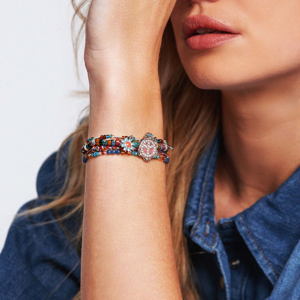 Bracelet manchette multiliens avec cabochon central, pampilles et perles siempre HIPANEMA Argent