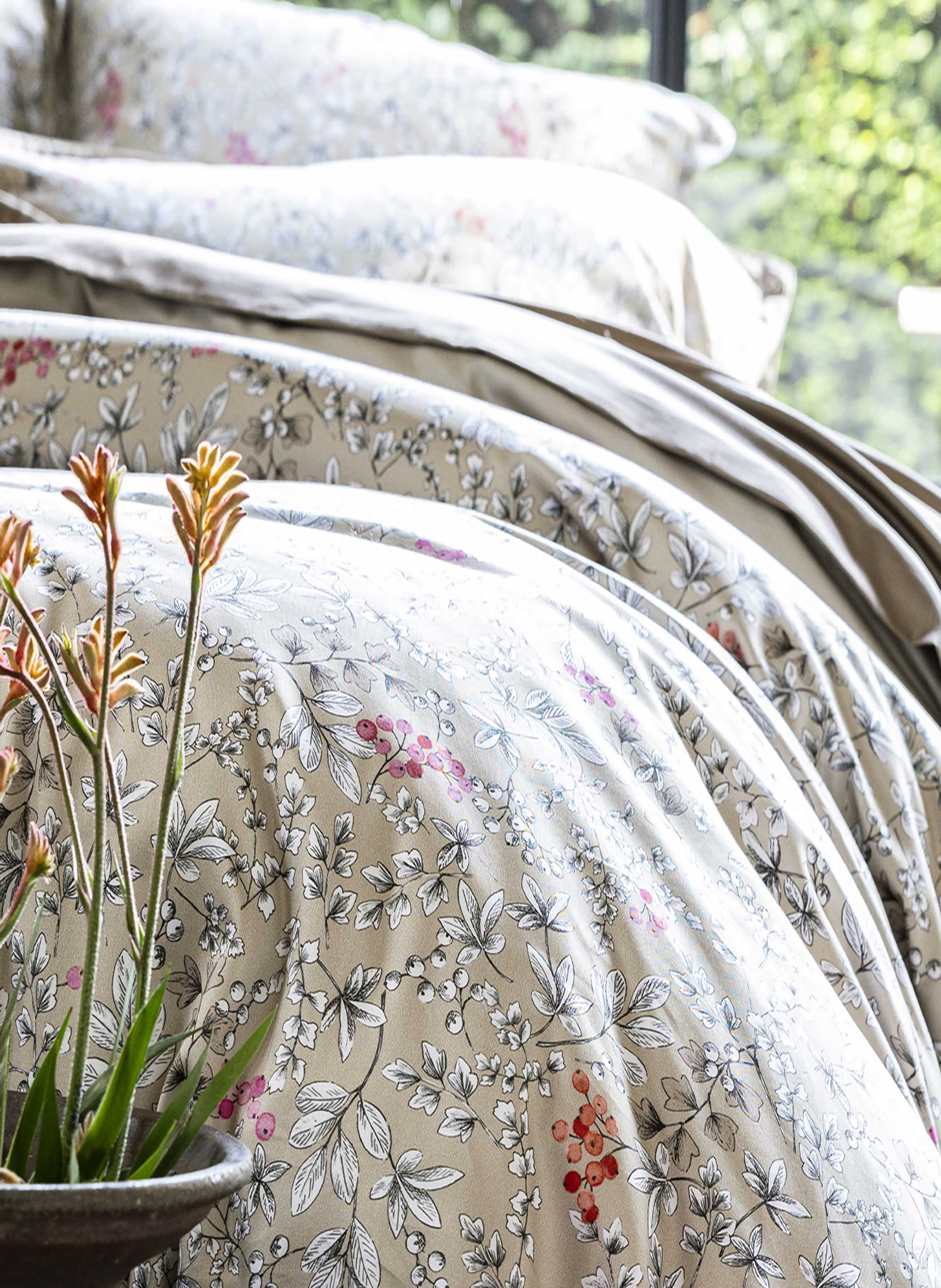 Taie d'oreiller imprimée en satin de coton bio, cueillette ALEXANDRE TURPAULT Beige