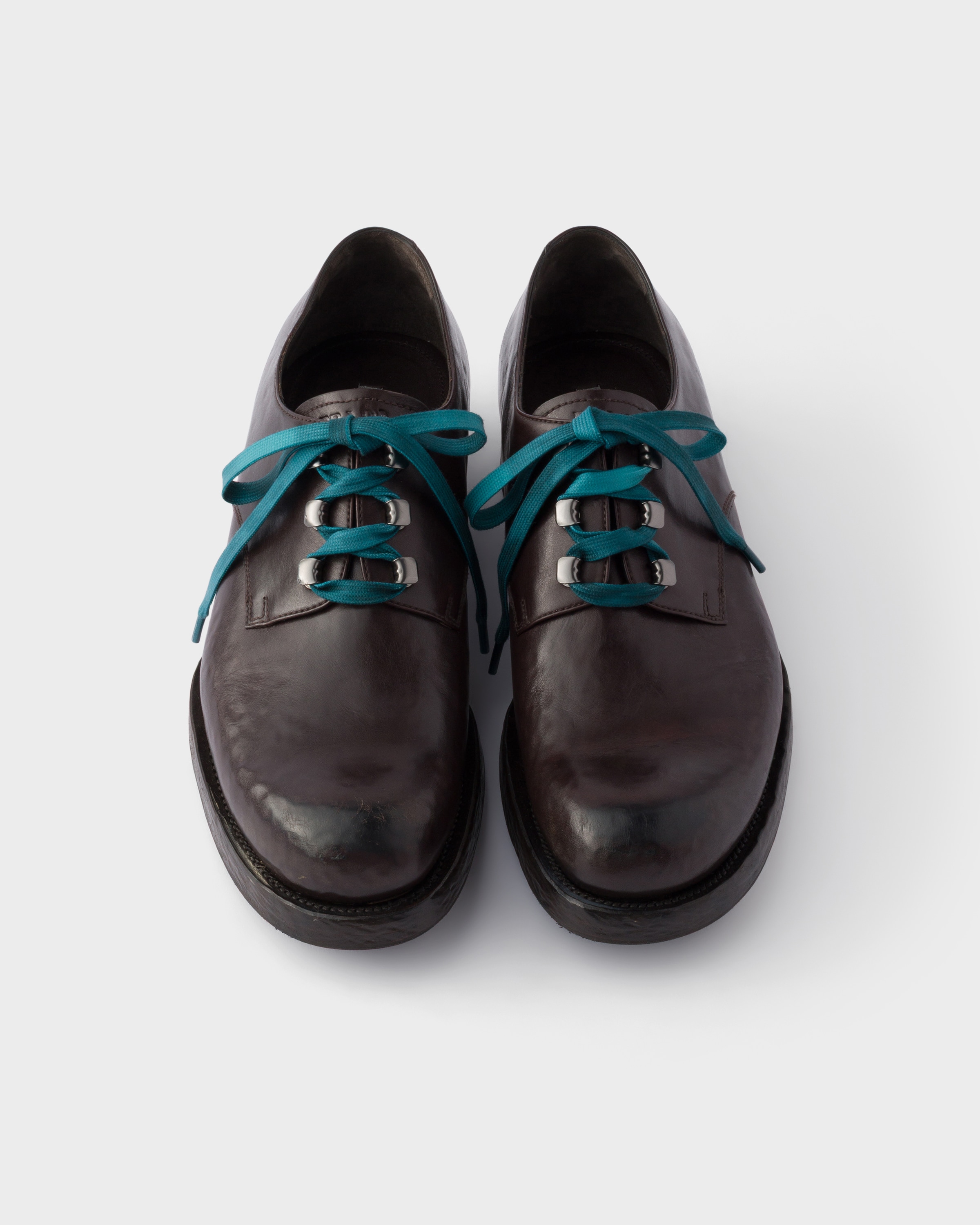 Chaussures à lacets en cuir vieilli PRADA Marron