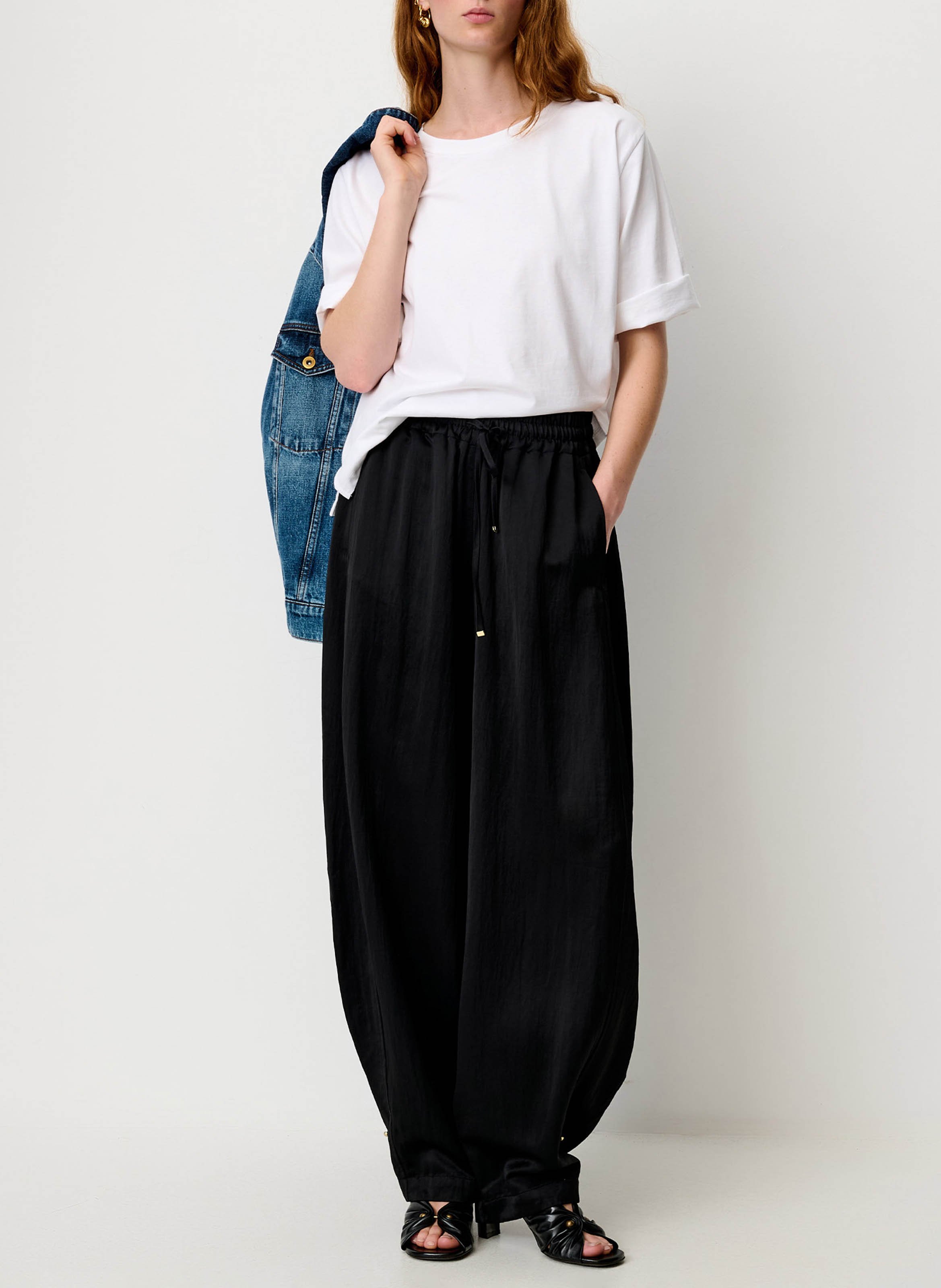 Pantalon rond élastiqué uni timelia SESSUN Noir
