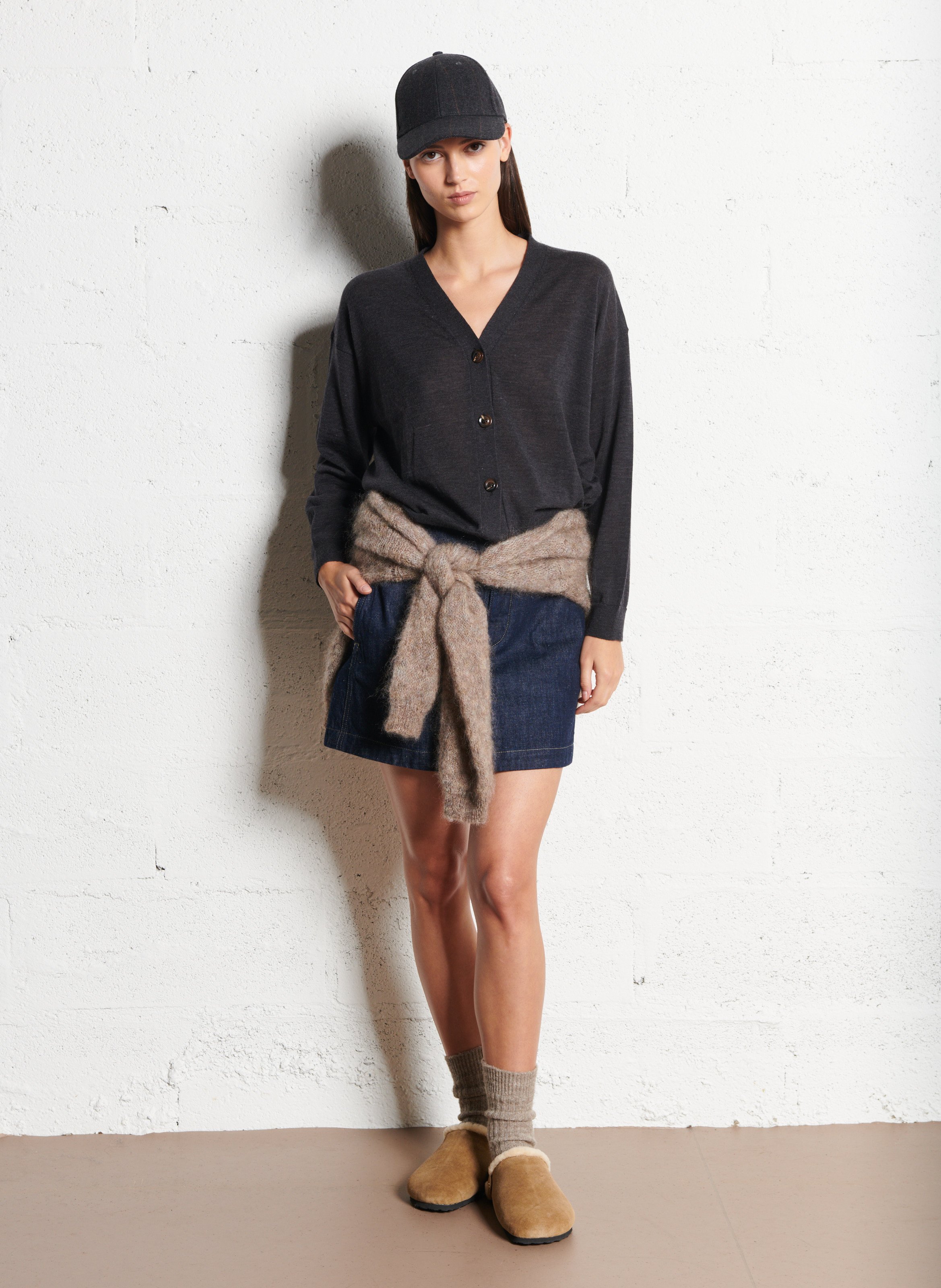 Sabots fourrés en cuir velours sleepy SOEUR Beige