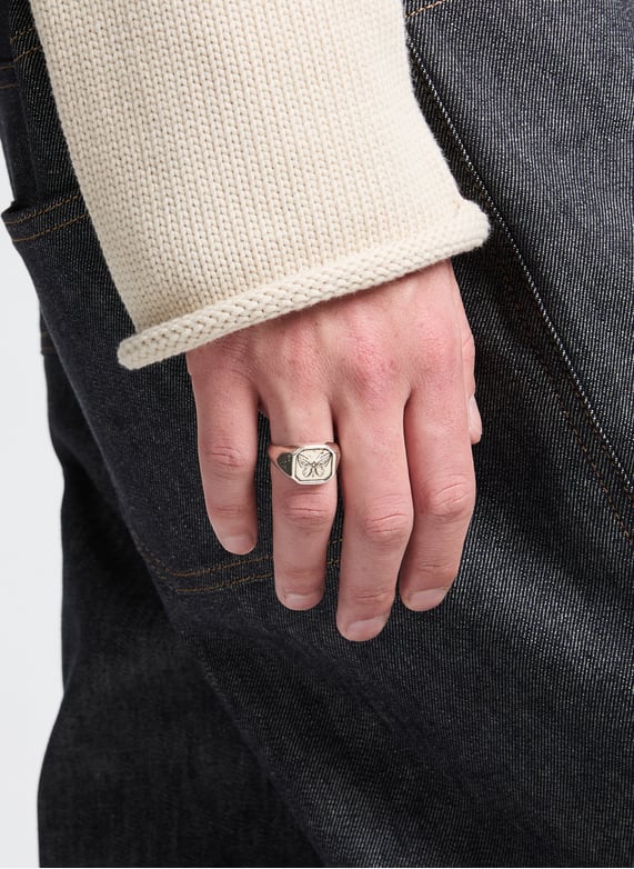 Engraved signet ring | Silver by TWO JEYS Engraved signet ring Silver