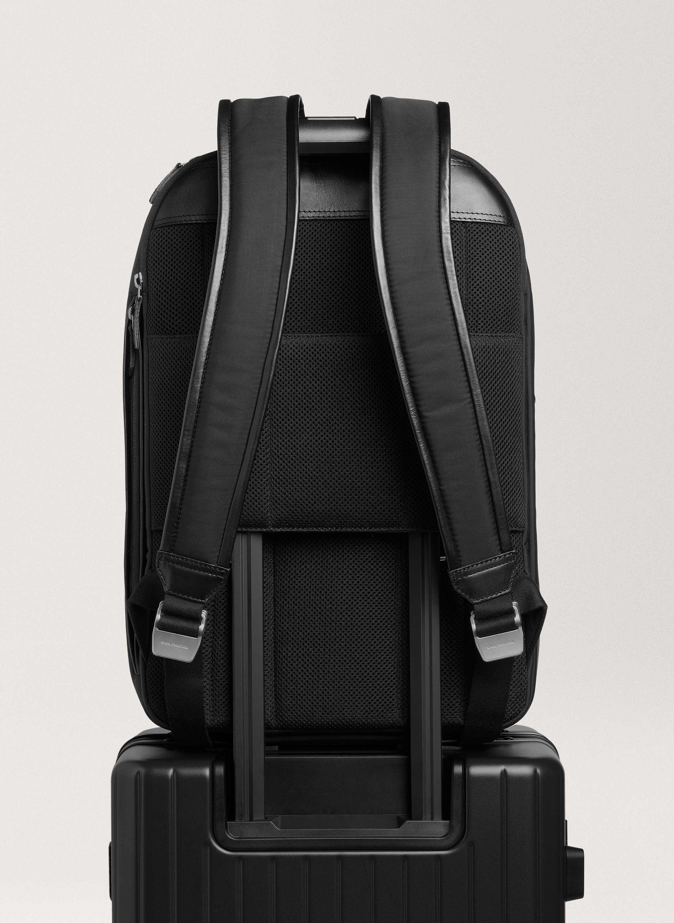 Sac à dos '72-hour' en nylon CARL FRIEDRIK Noir