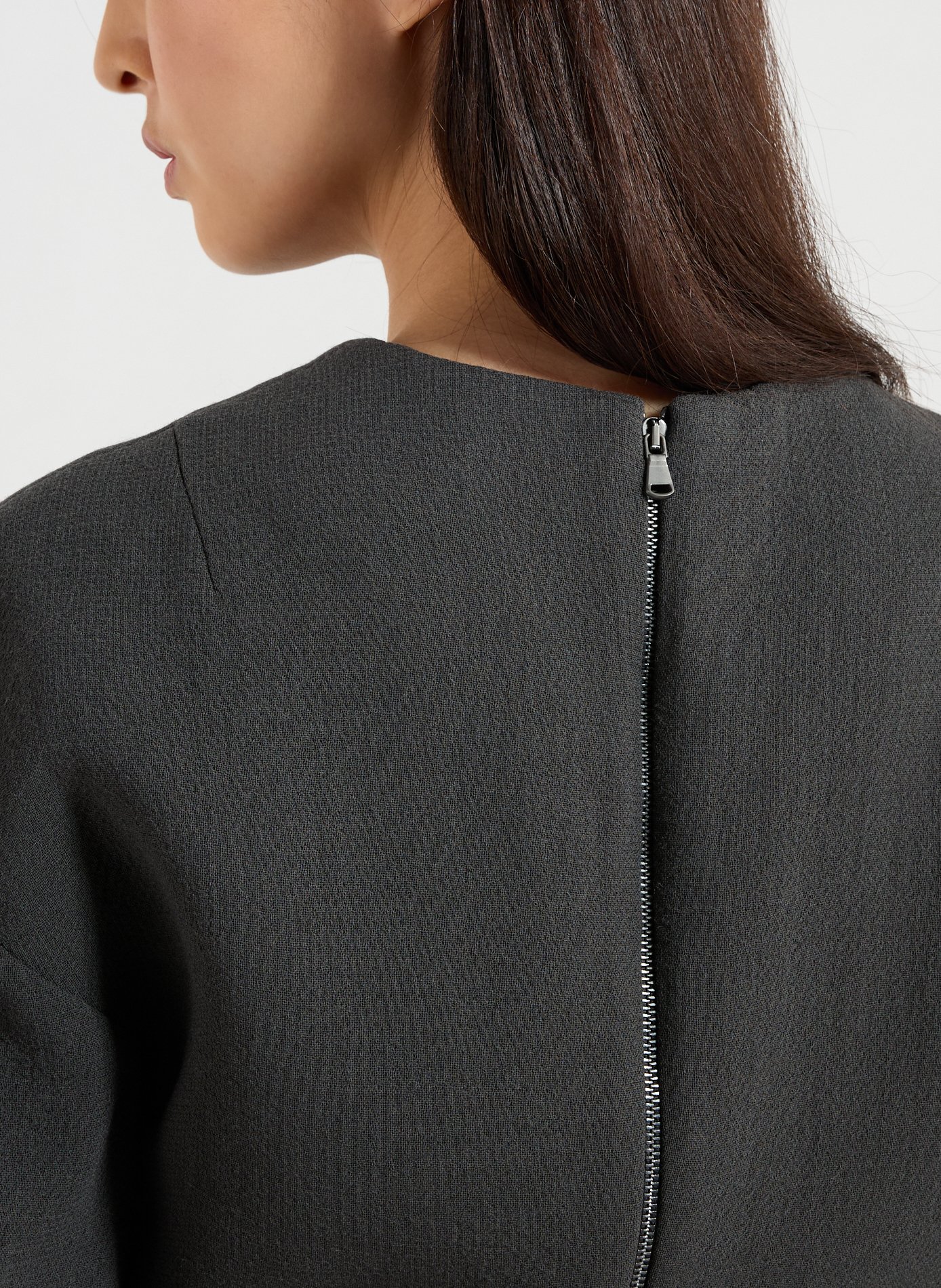 T-shirt cintré à col rond en laine TIBI Gris