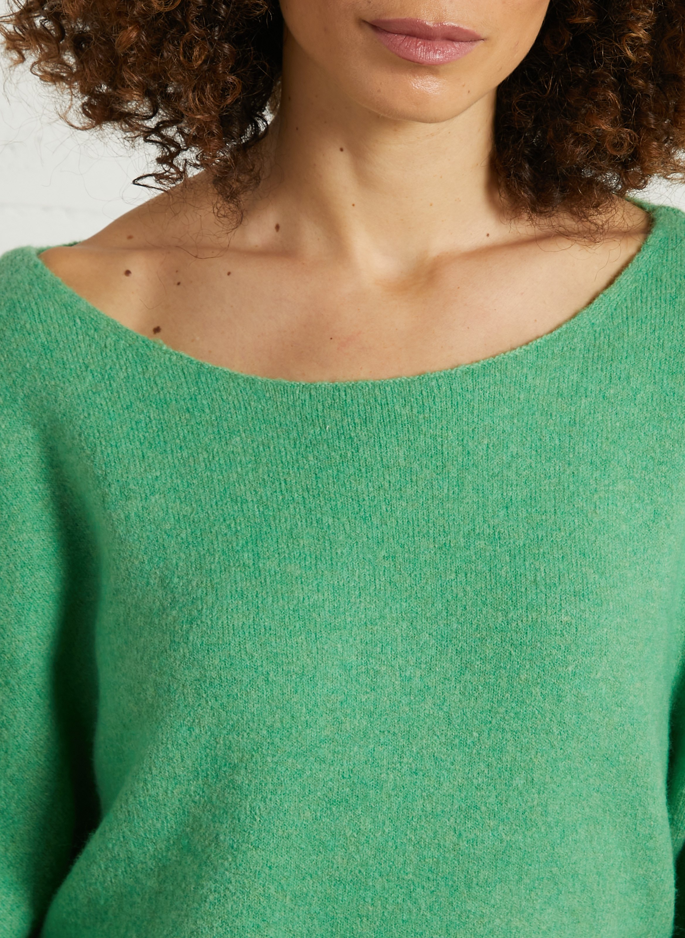 Pull ample à col bateau en maille duveteuse damsville AMERICAN VINTAGE Vert