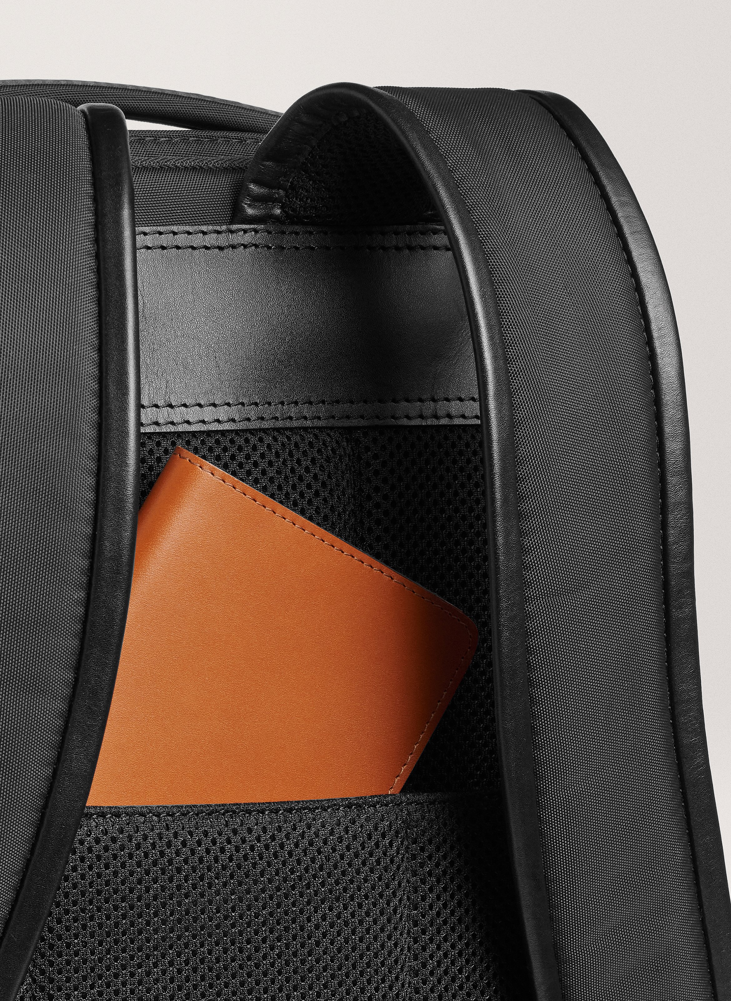 Sac à dos '72-hour' en nylon CARL FRIEDRIK Noir