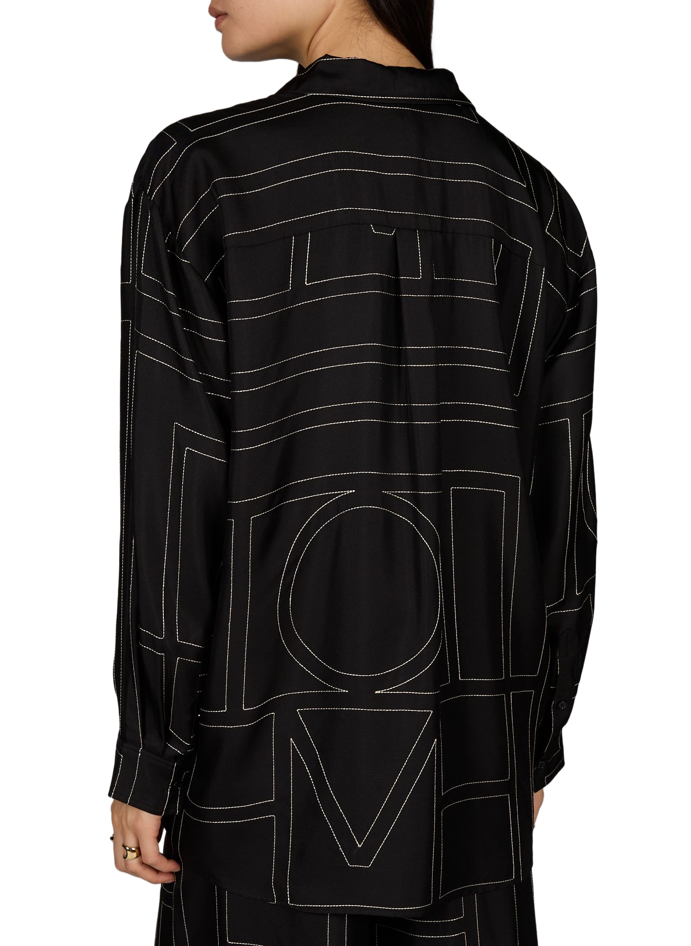 Chemise à lettrage brodé en soie TOTEME Noir