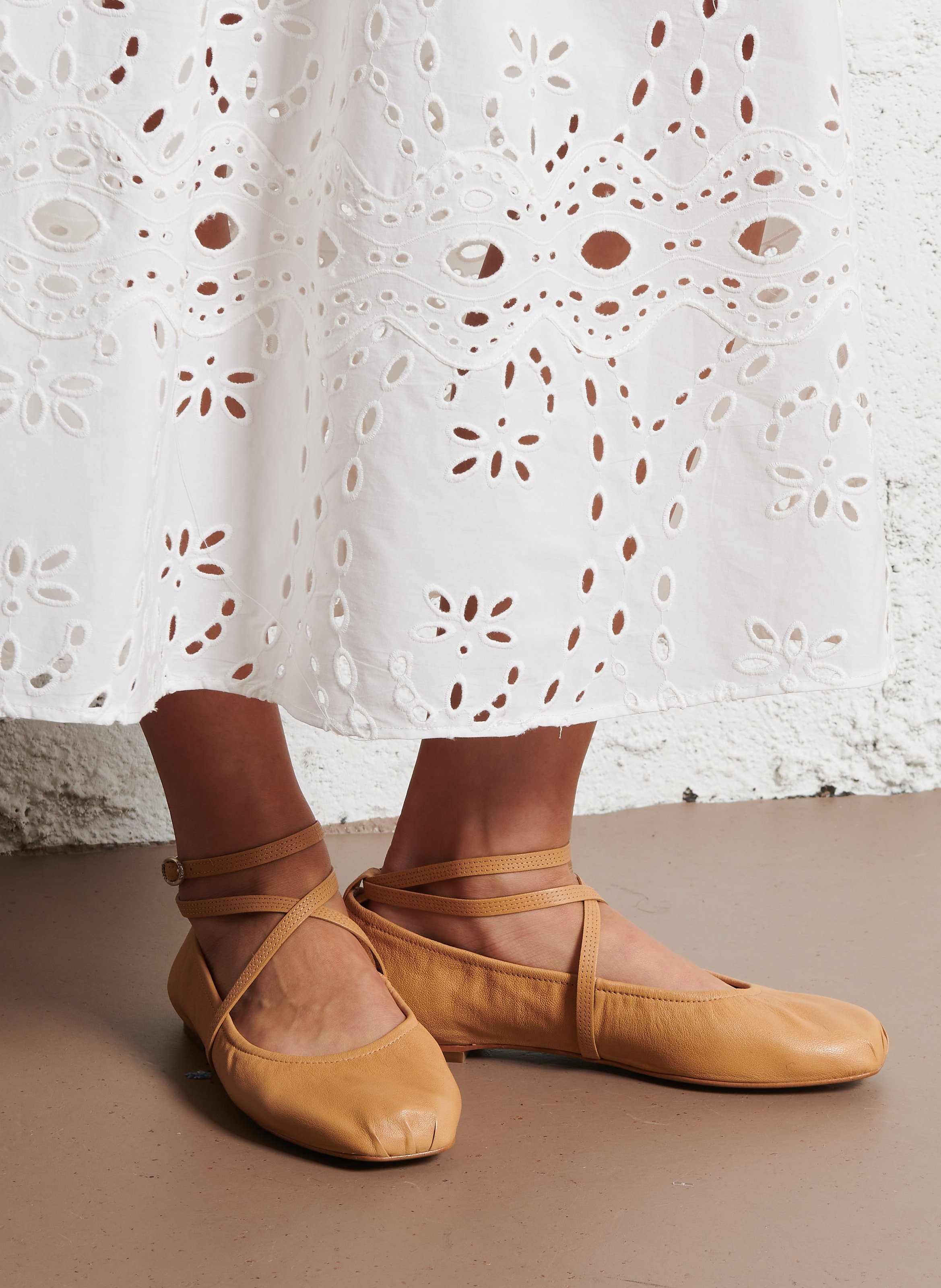 Ballerines en cuir calda BA&SH Beige