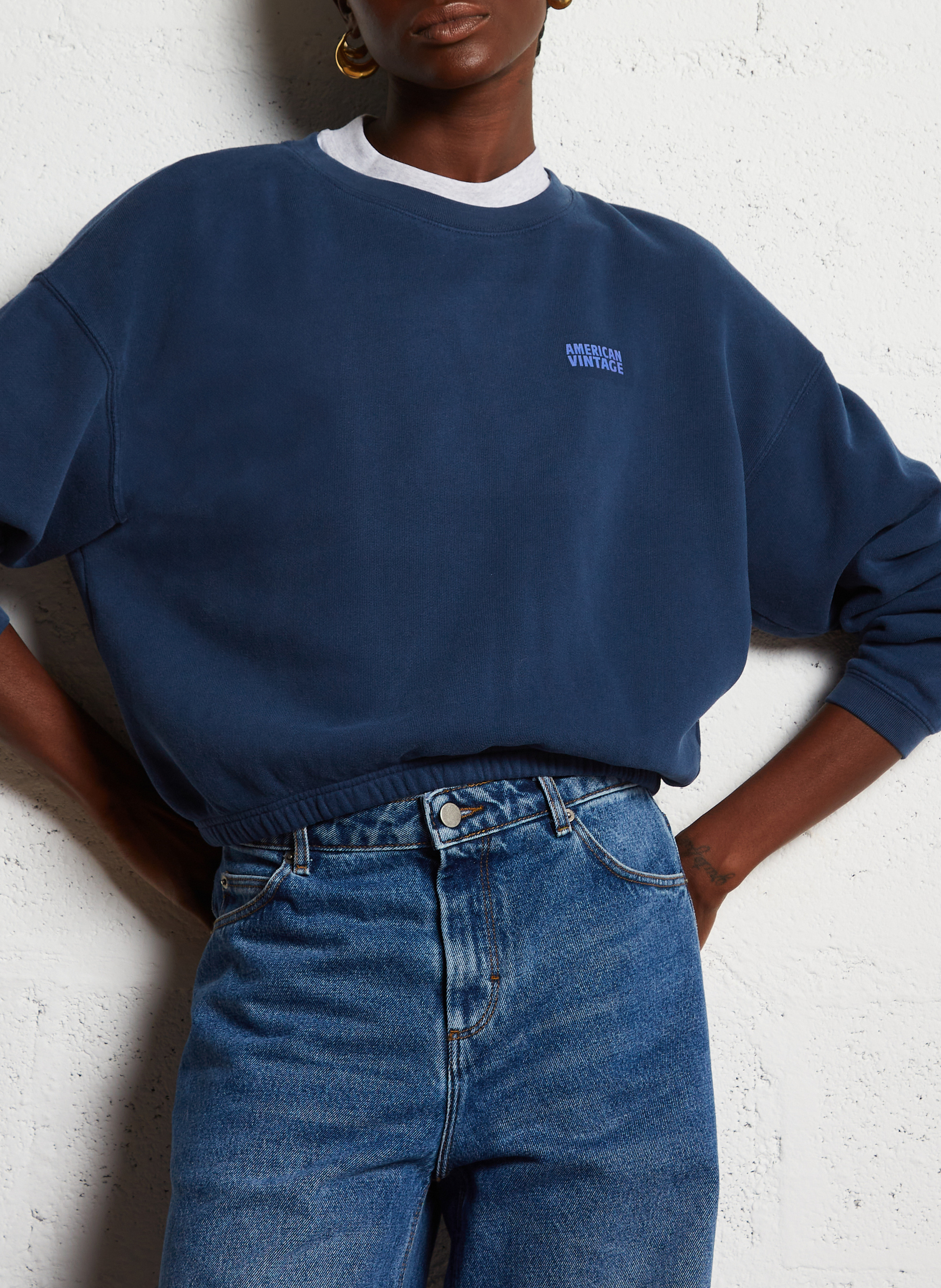 Sweat court col rond en coton mélangé Izubird AMERICAN VINTAGE Bleu