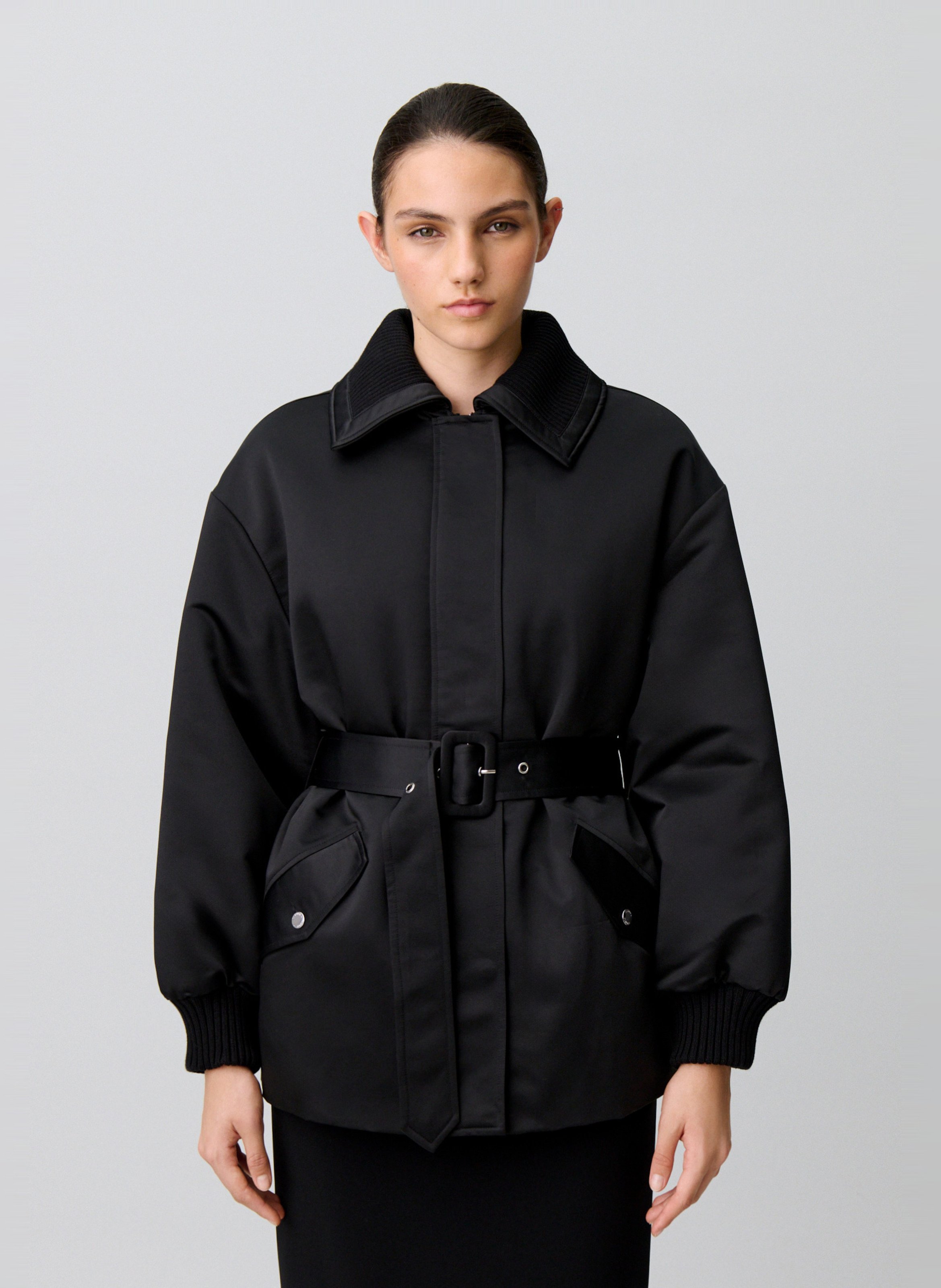 Claudie Pierlot  클래식 칼라 새틴 코트