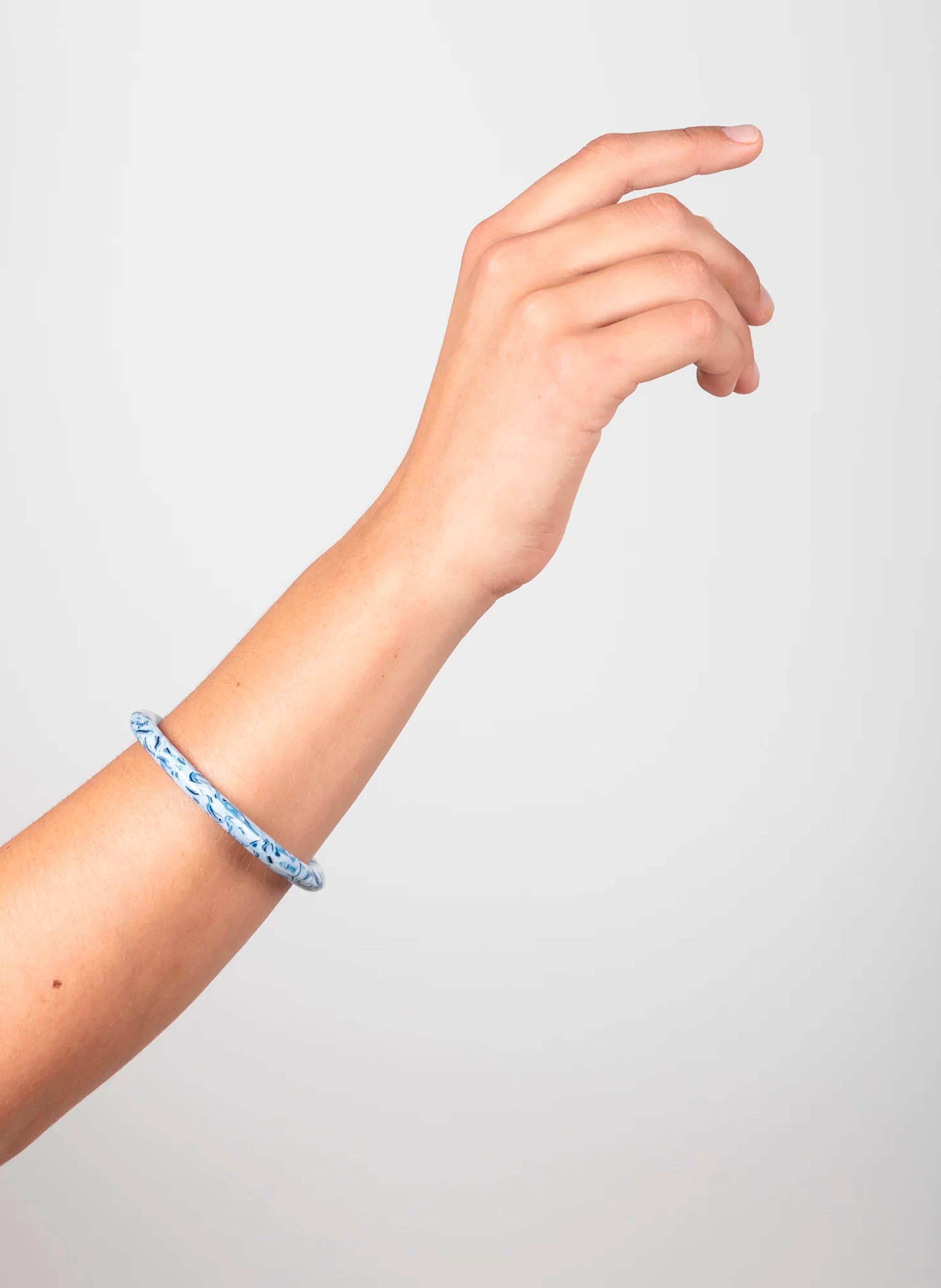 Jonc en acétate de cellulose l/xl KURAGE GINZA Bleu