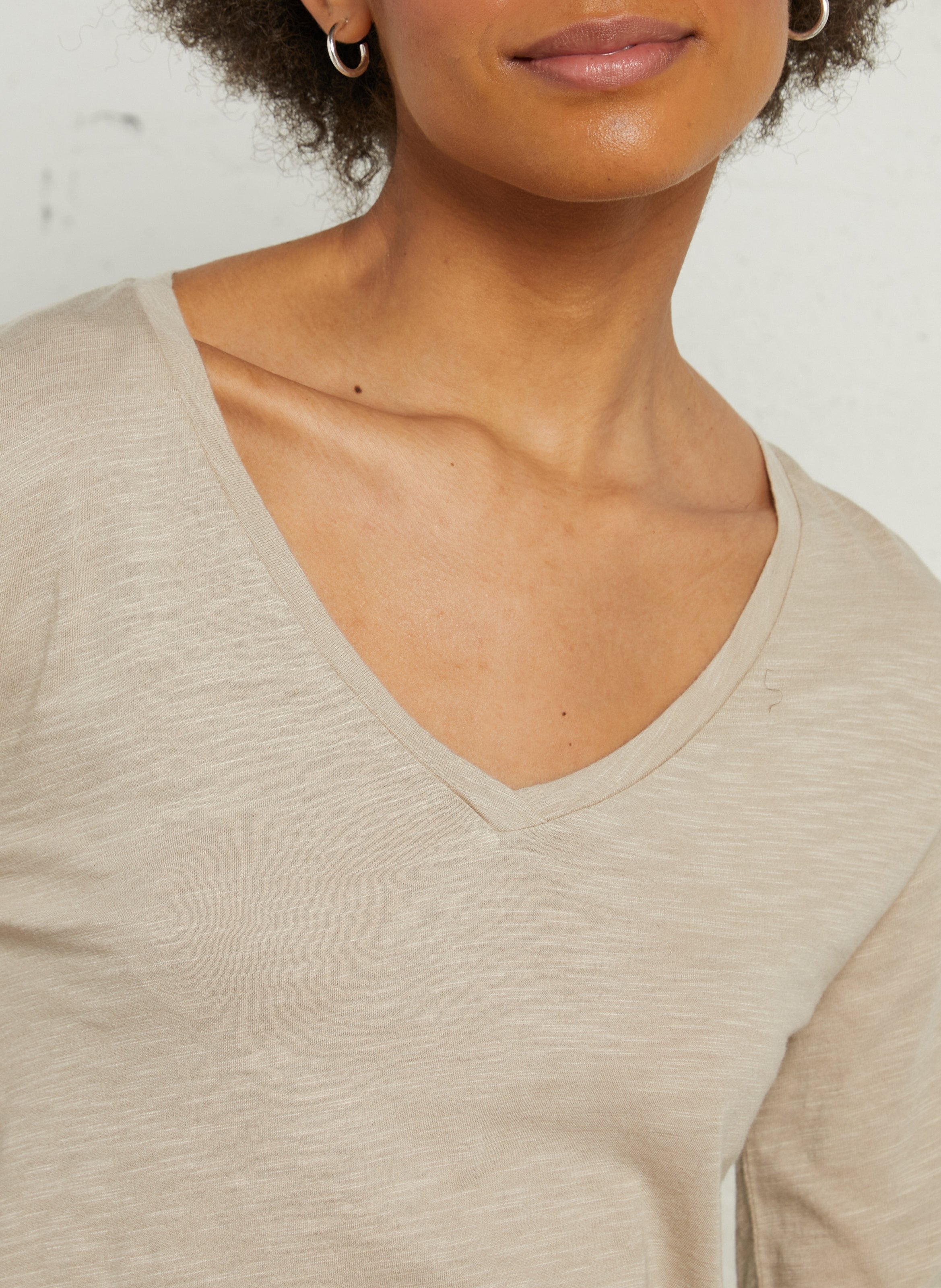 Tee-shirt à col v en coton mélangé jacksonville AMERICAN VINTAGE Beige