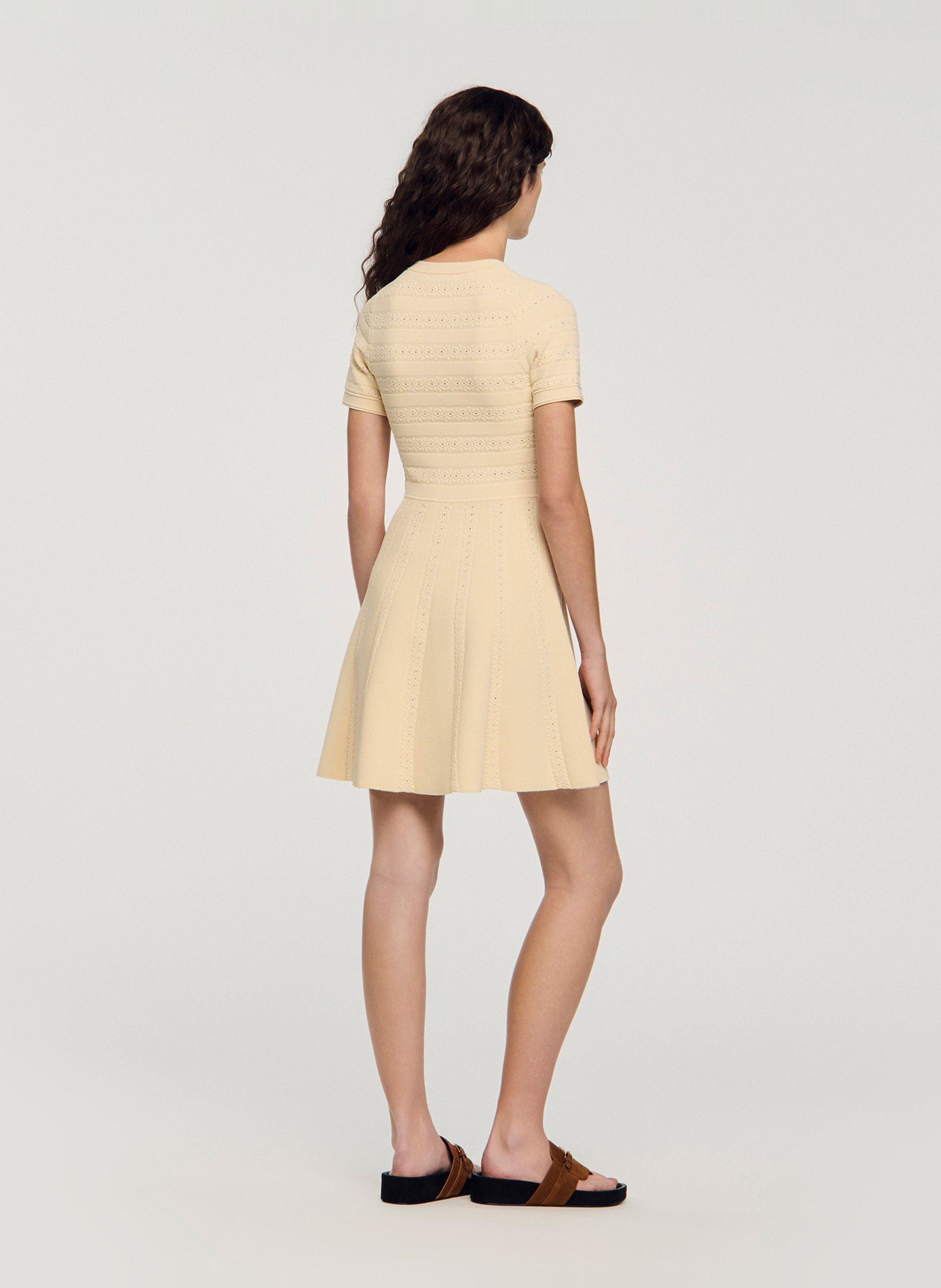 Robe courte évasée en maille SANDRO Beige