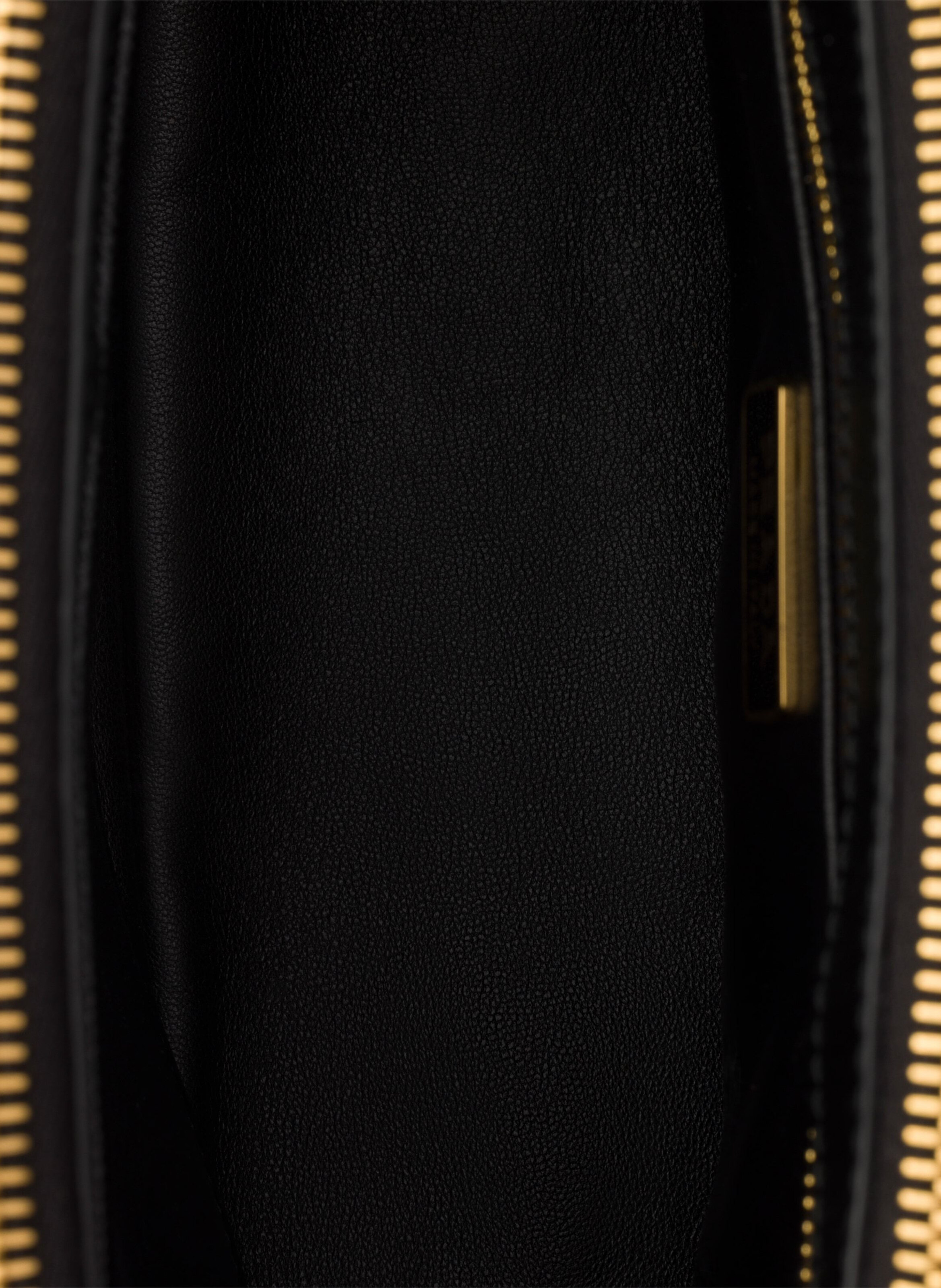 Mini sac prada galleria en cuir saffiano verni PRADA Noir