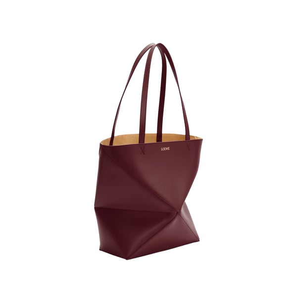 Loewe Tote Puzzle Fold Moyen En Cuir De Veau Brillant In Burgundy