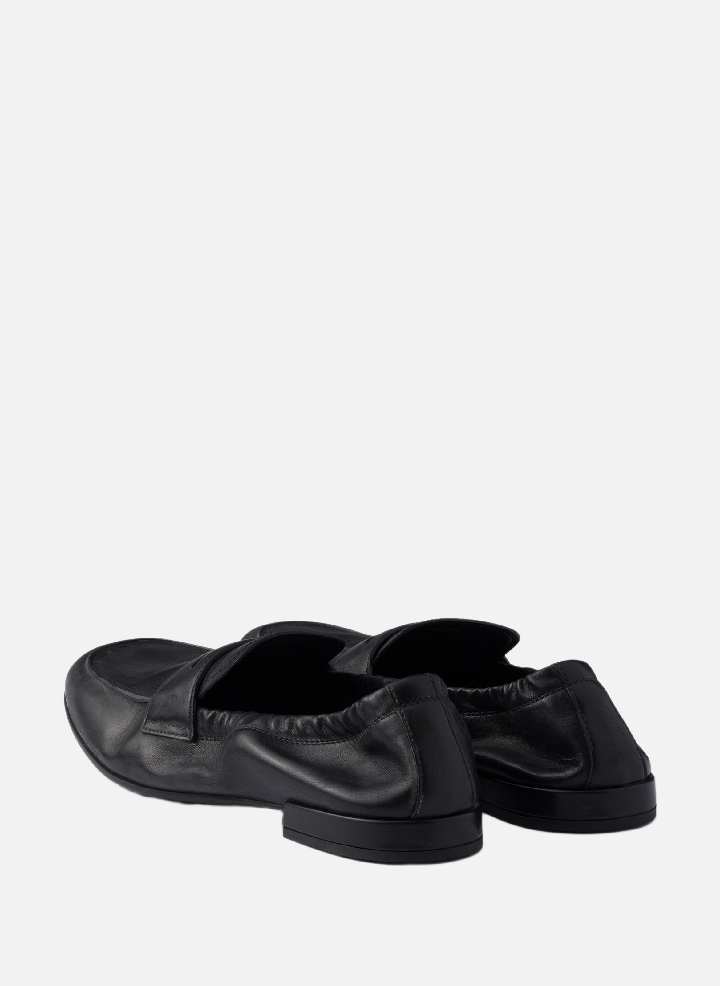 Mocassins shuffle en cuir effet vieilli PRADA Noir