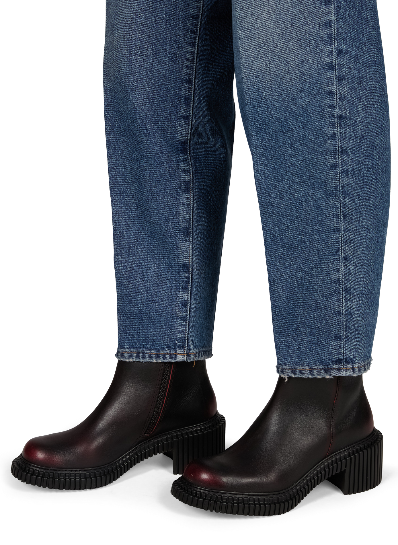 Stivaletti in pelle con suola dentellata CAMPER Nero