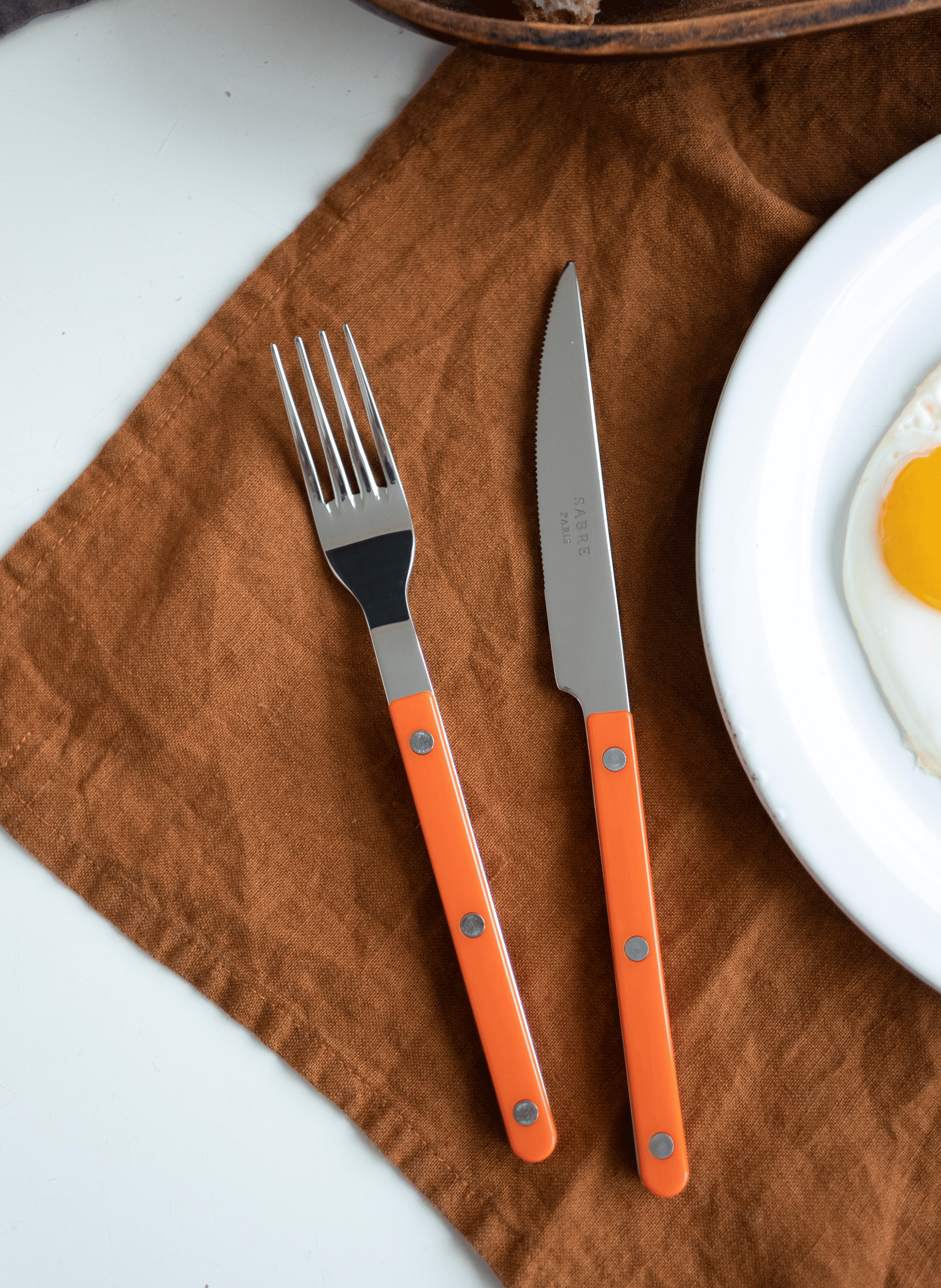 Couteau de table, bistrot SABRE PARIS Orange