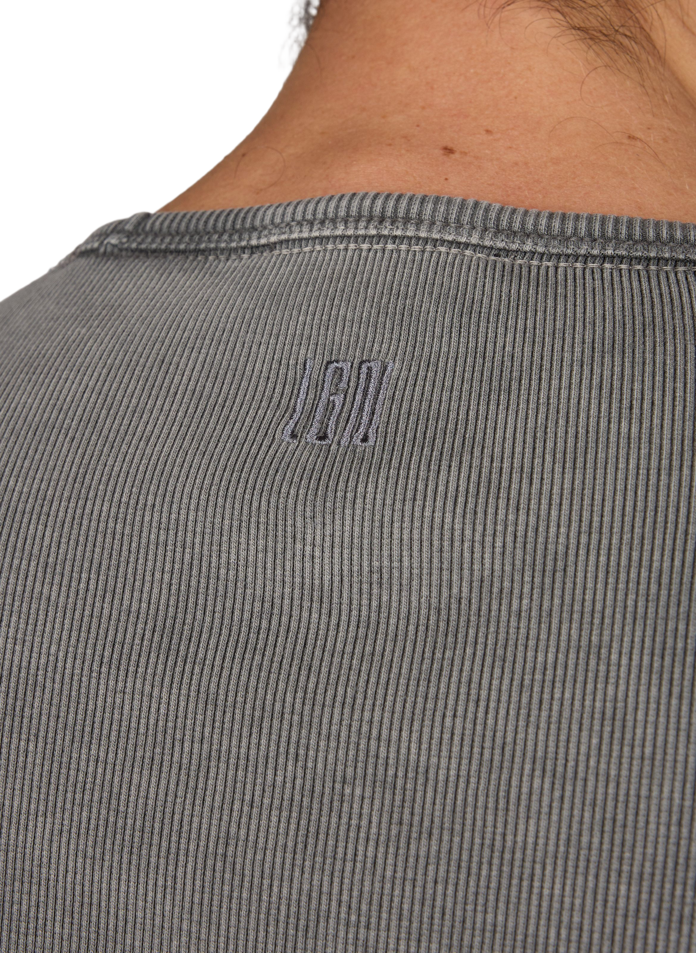 Gerade geschnittenes T-Shirt aus Rippstoff LOUIS GABRIEL NOUCHI Grau