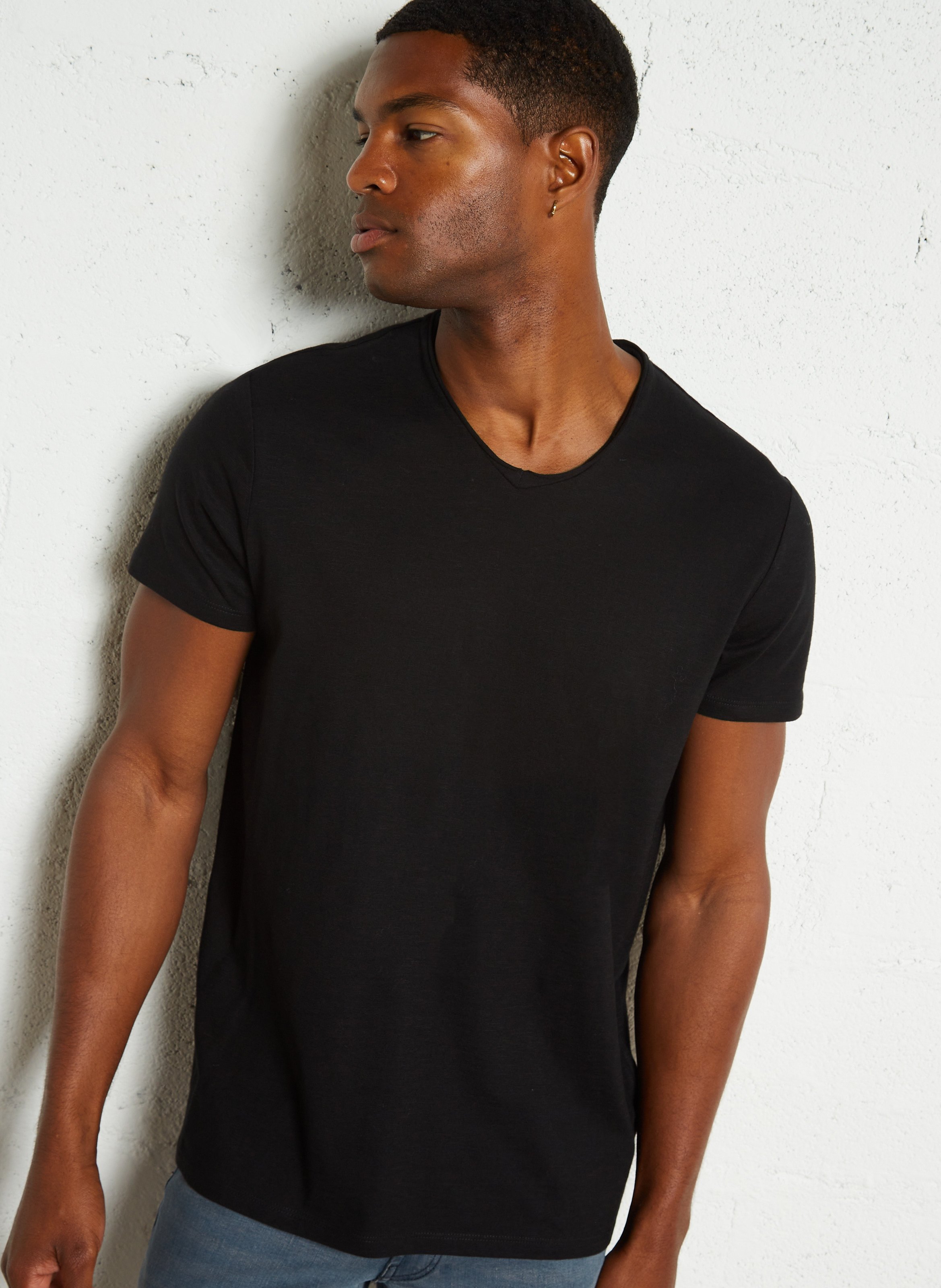 Tee-shirt col v regular-fit en coton IKKS Noir
