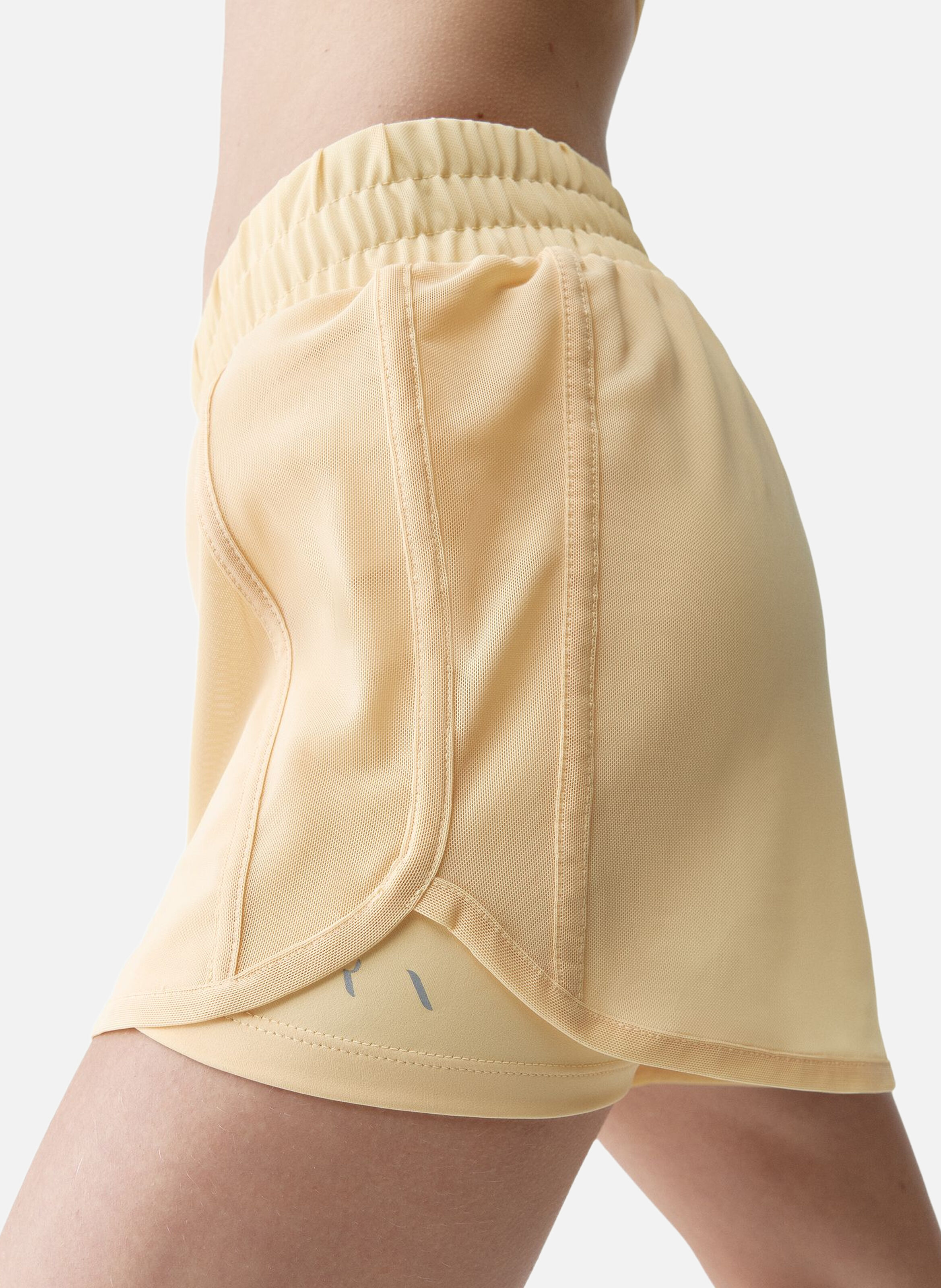 Short sport perfomance running padma 2.0 BORN LIVING YOGA Jaune