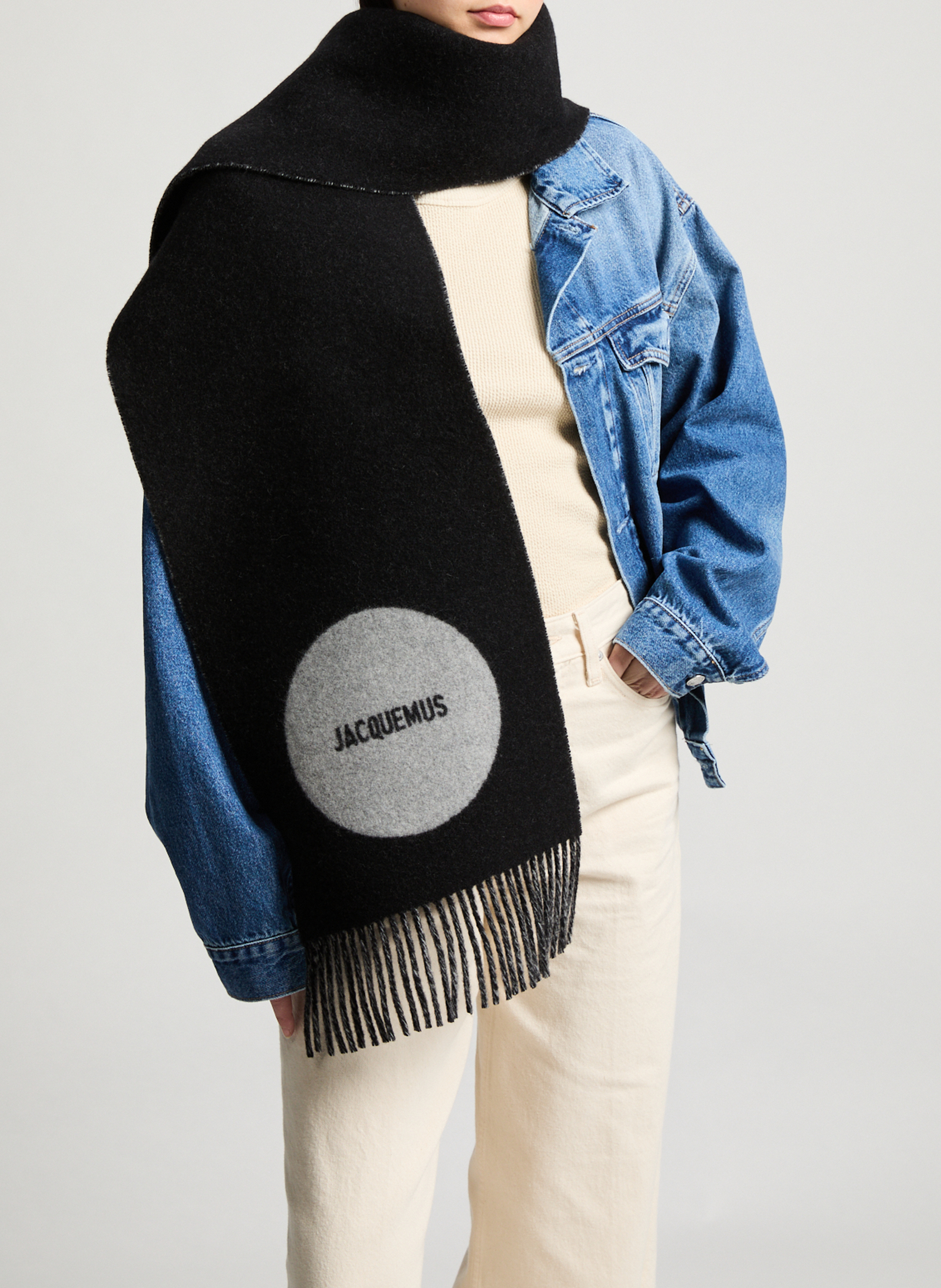 Square Round Scarf JACQUEMUS Black