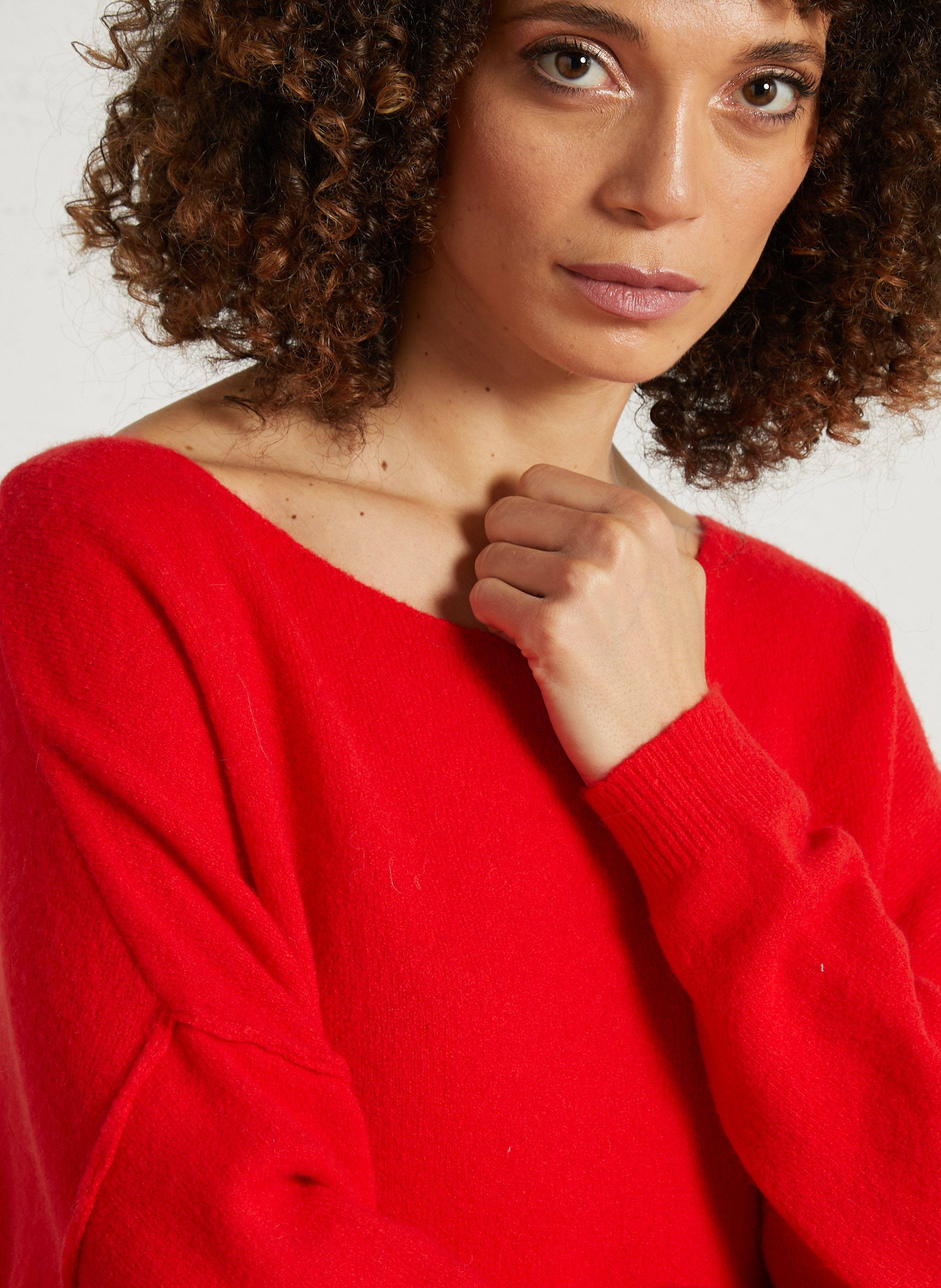 Pull ample à col bateau en maille duveteuse damsville AMERICAN VINTAGE Rouge